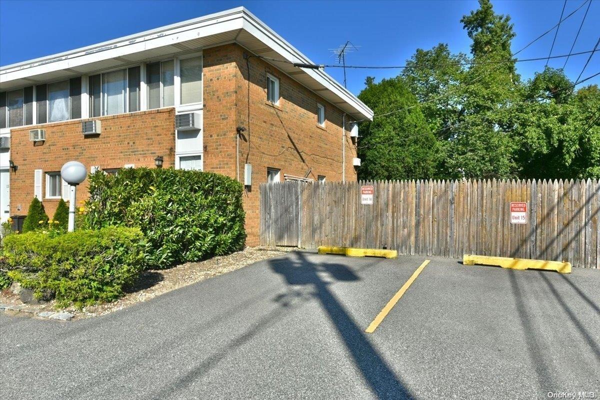 920 Broadway 16 Property Photo 3