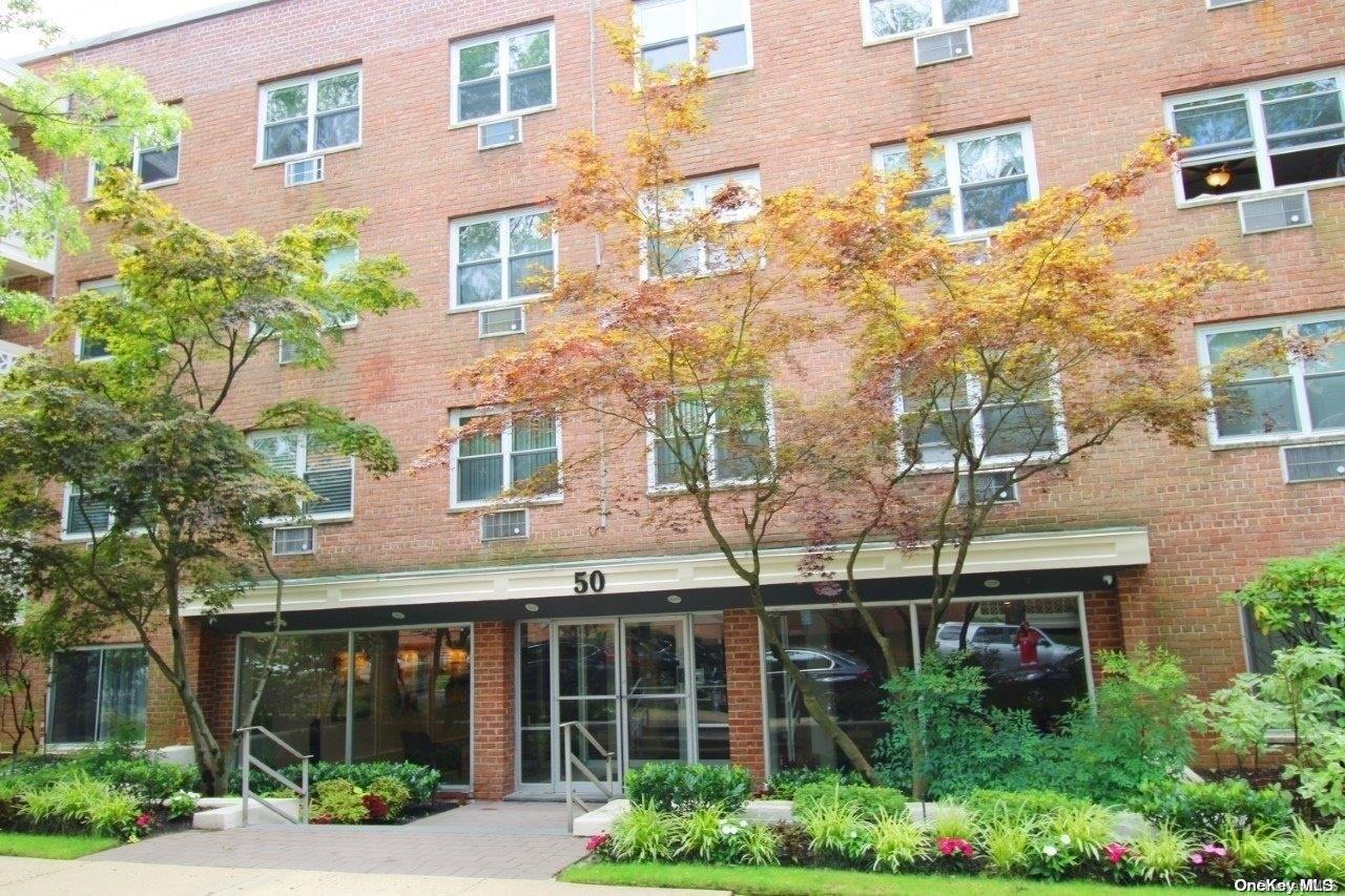 50 Hillpark Avenue 2l Property Photo 1