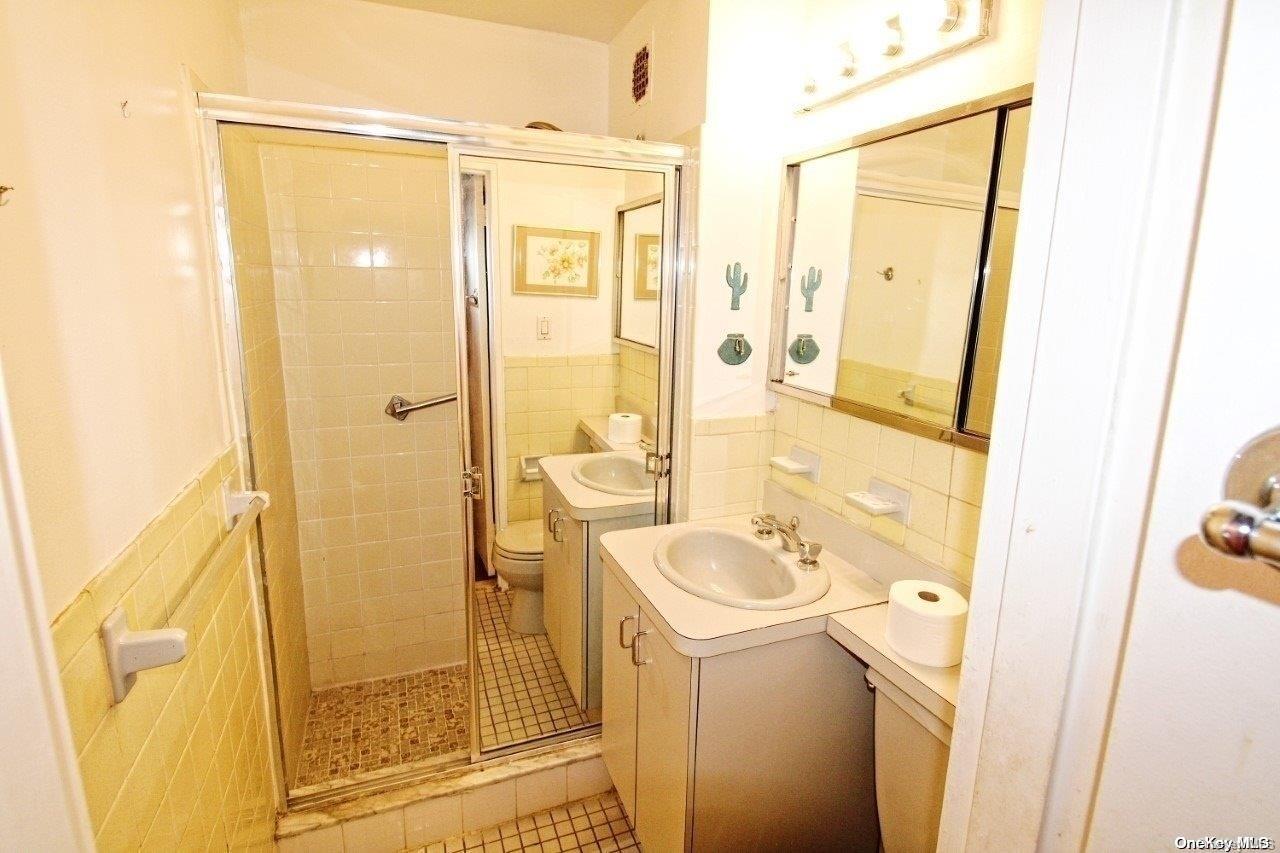 50 Hillpark Avenue 2l Property Photo 8