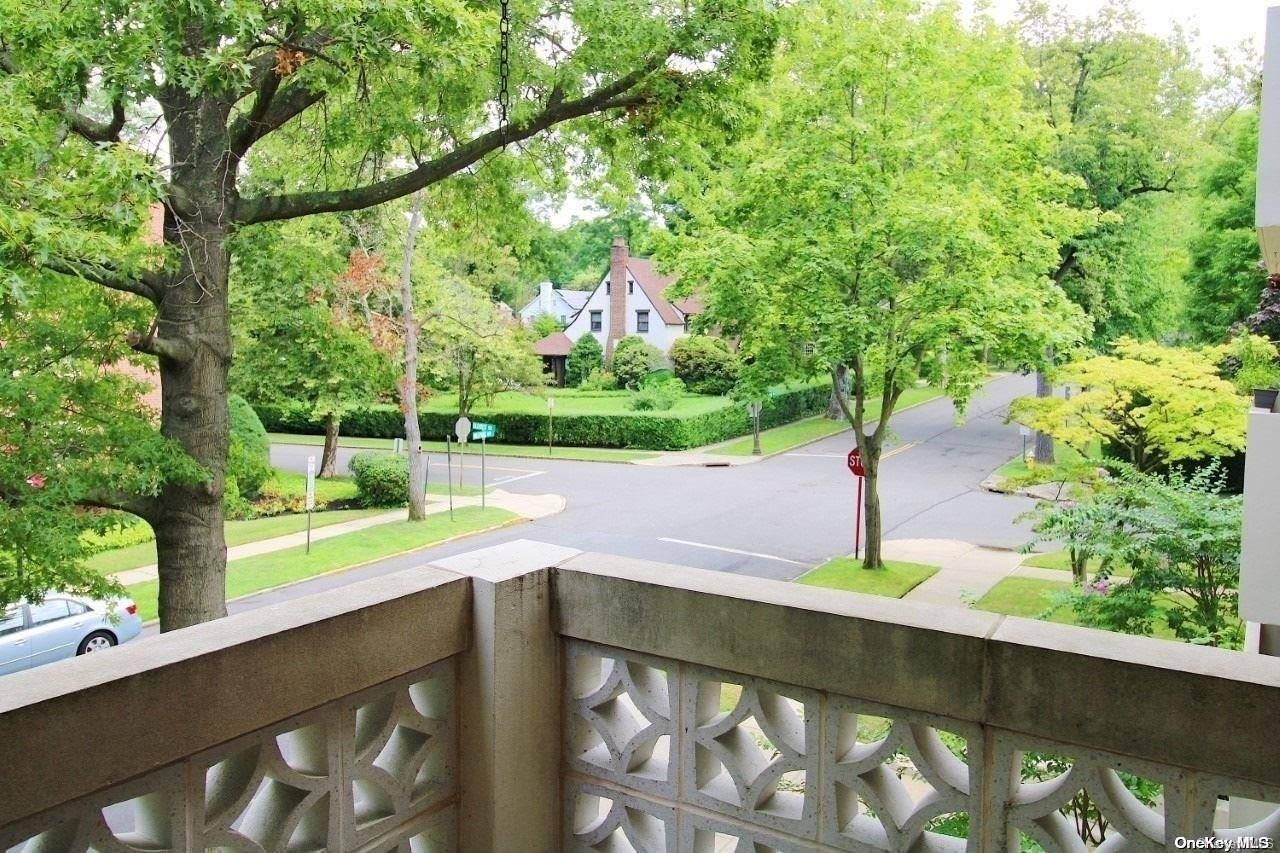 50 Hillpark Avenue 2l Property Photo 13