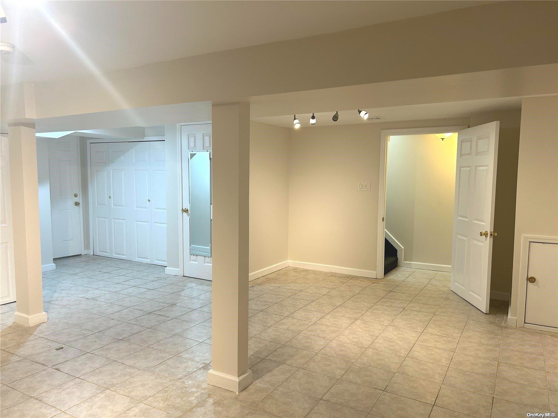 33 Hayrick Lane Property Photo 17