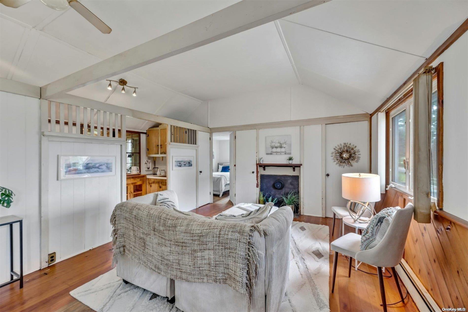 875 Oak Avenue Property Photo 8