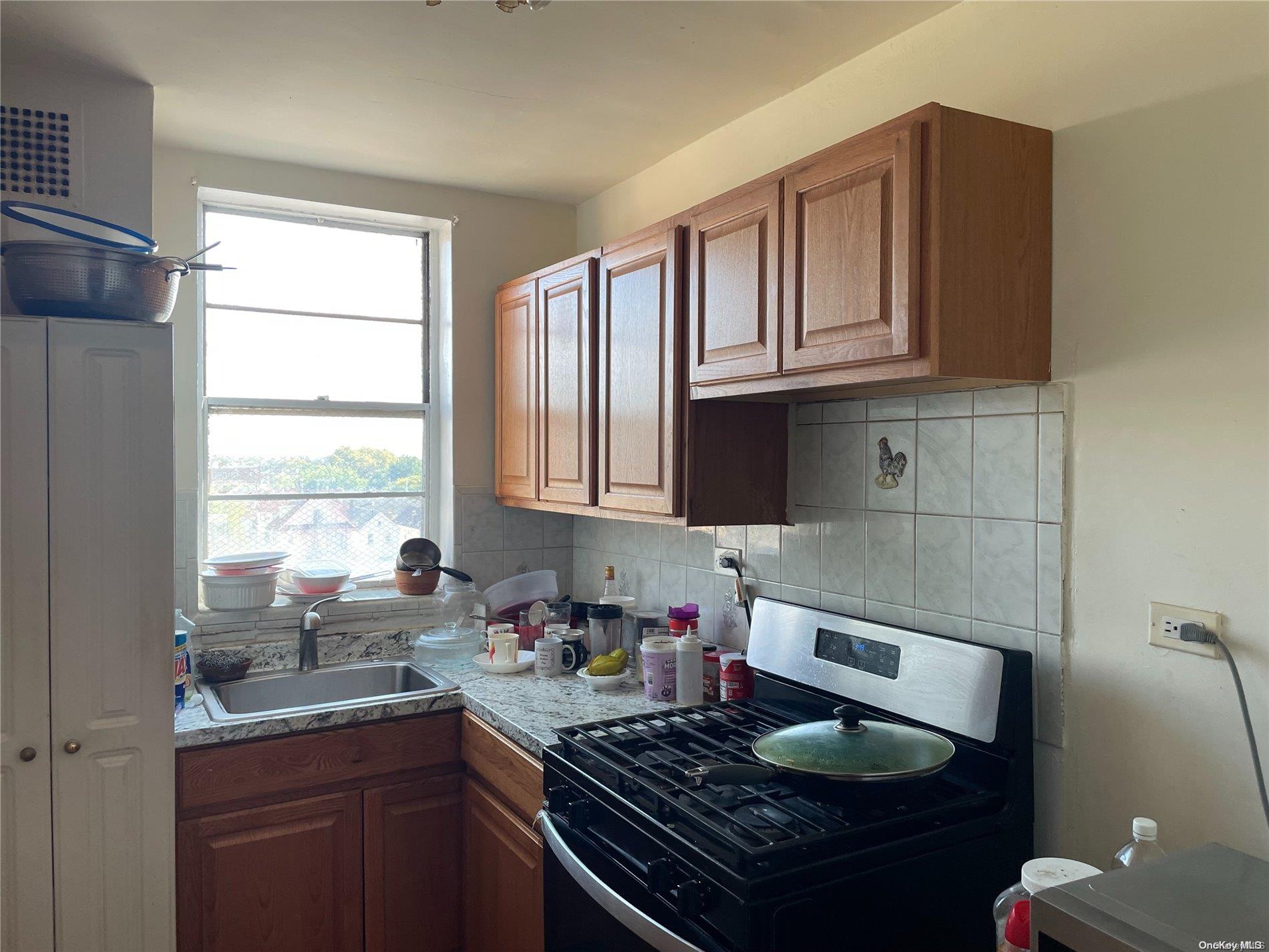 87-70 173rd Street 5l Property Photo 2