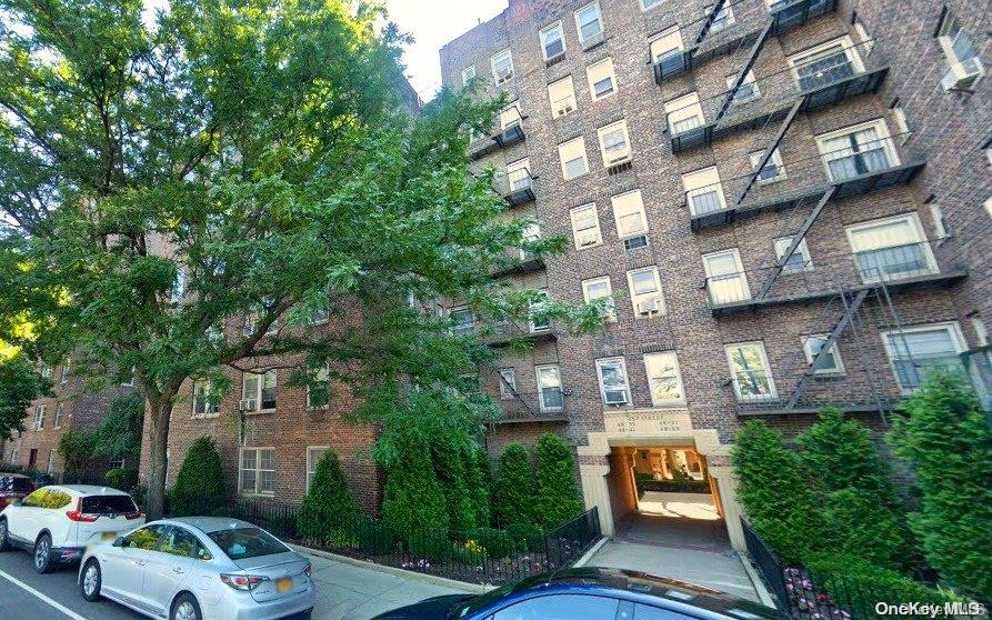 48-25 43rd Street 2j Property Photo 2
