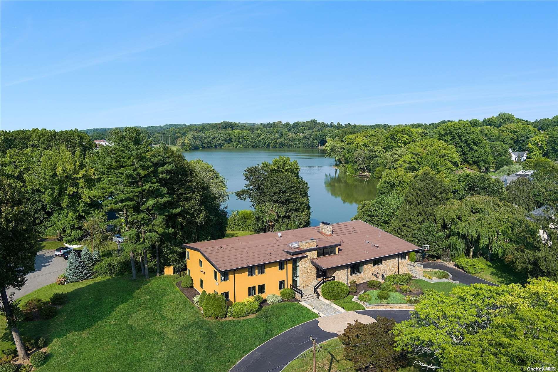 21 Lake Road Property Photo