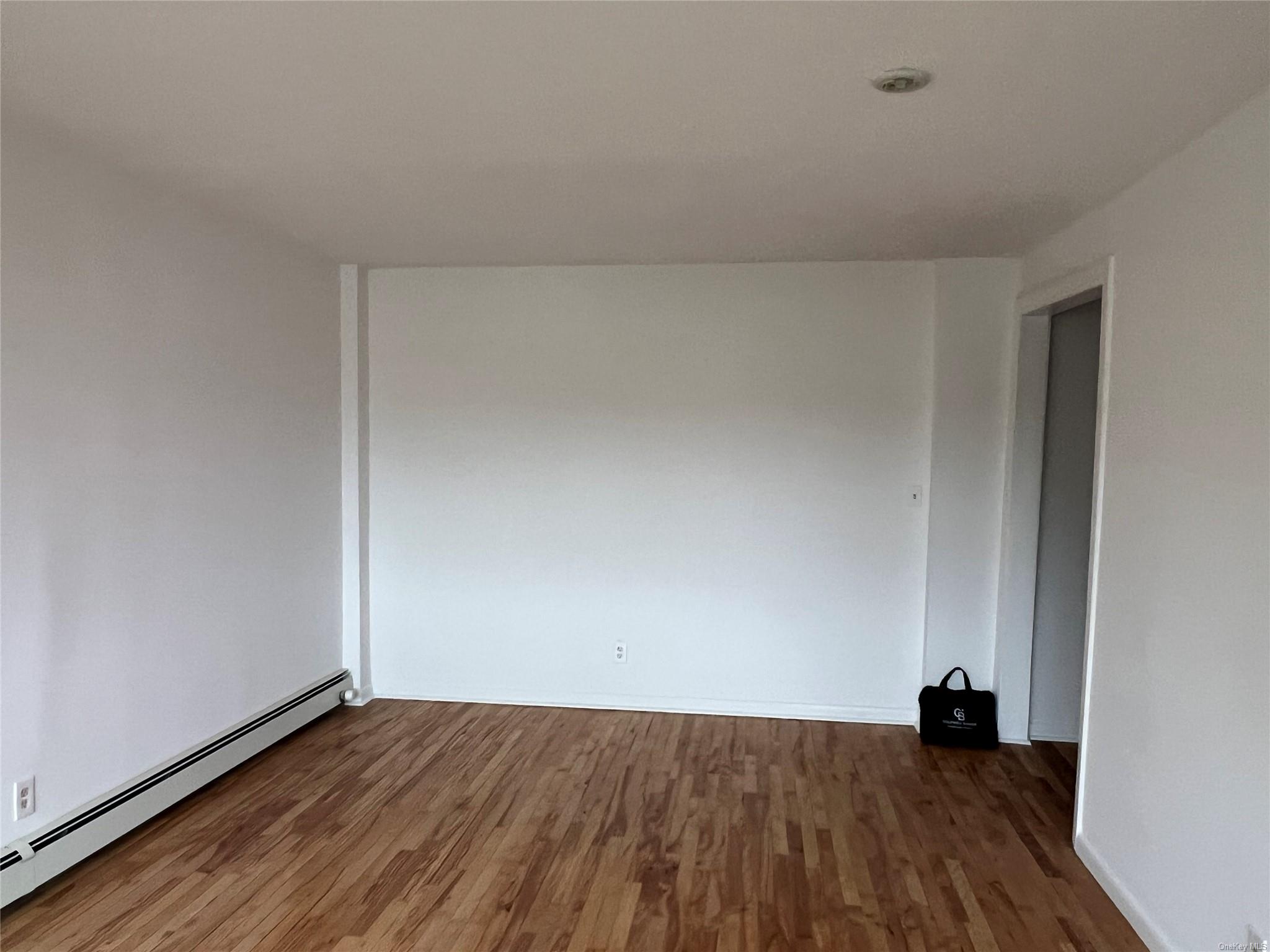 91 Tulip Avenue B-2 Property Photo 5