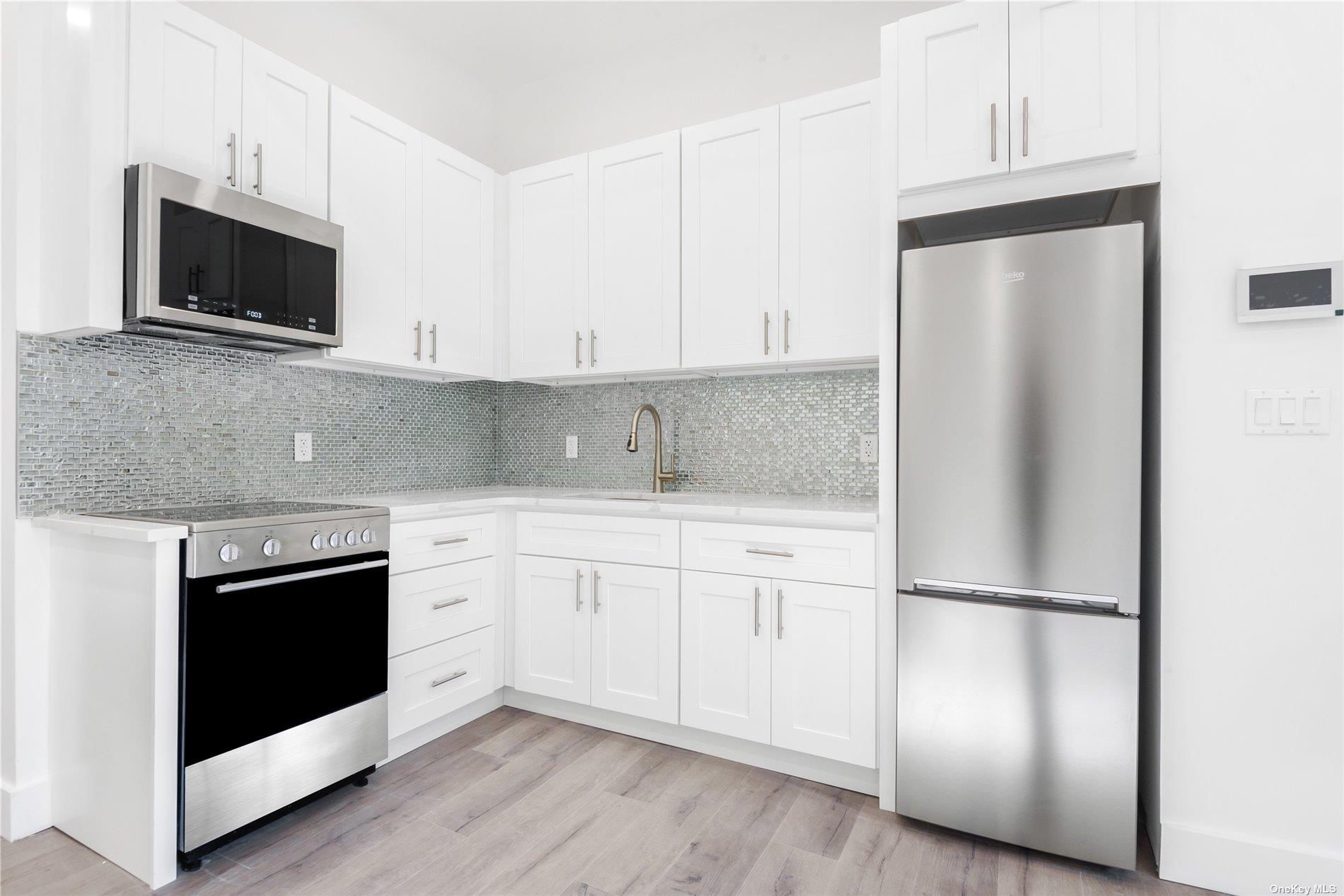 1207 Rogers Avenue Property Photo 3