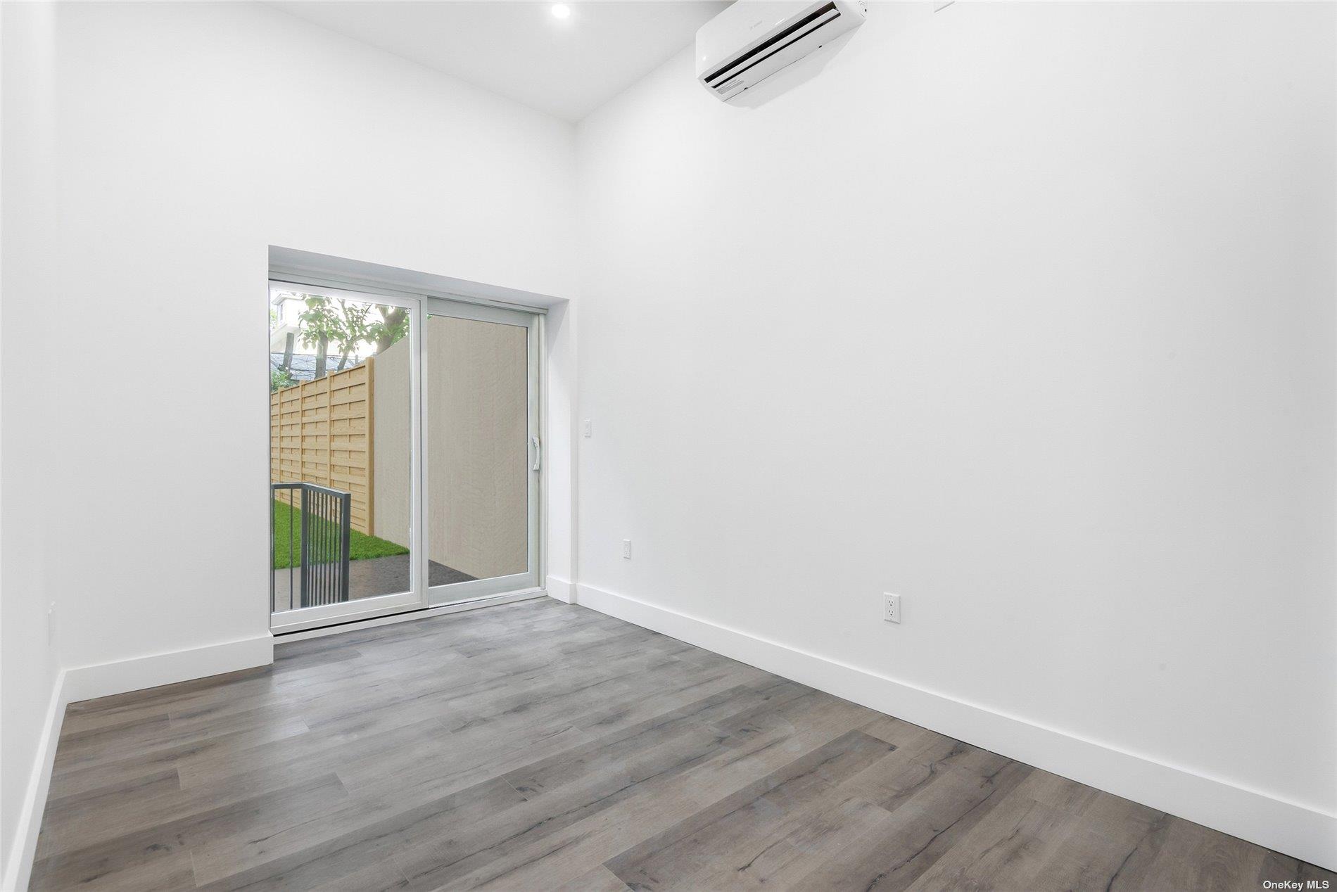 1207 Rogers Avenue Property Photo 7