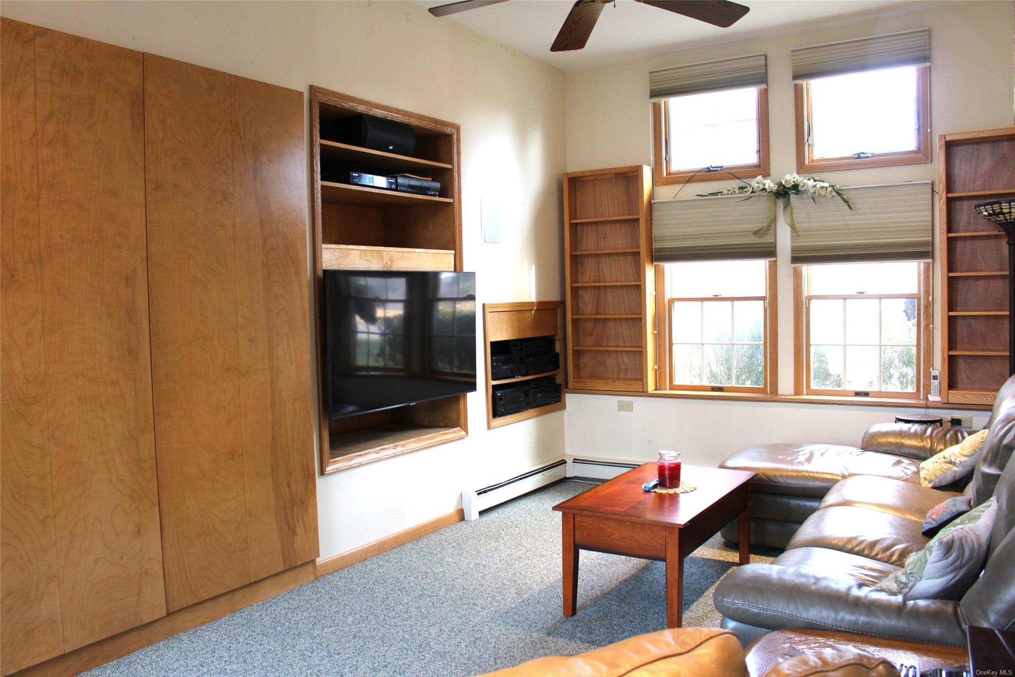 182 Connetquot Road Property Photo 15