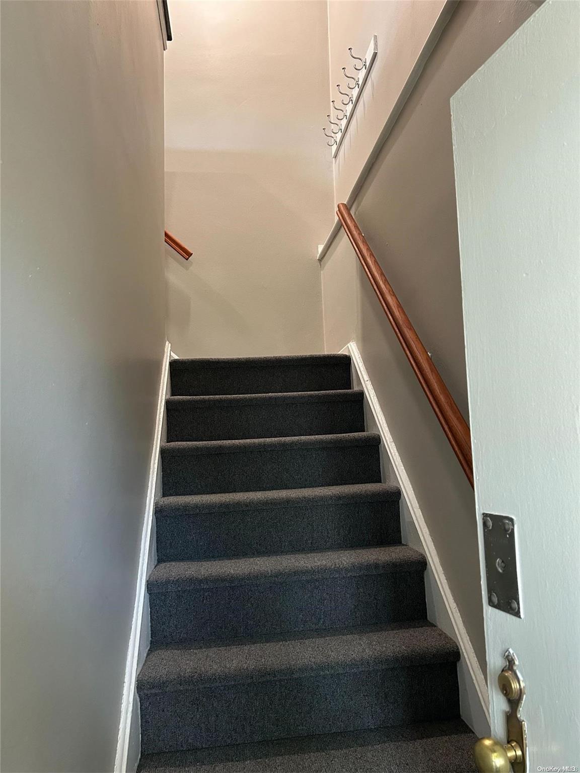 227-10 Hillside Avenue 47 Property Photo 4