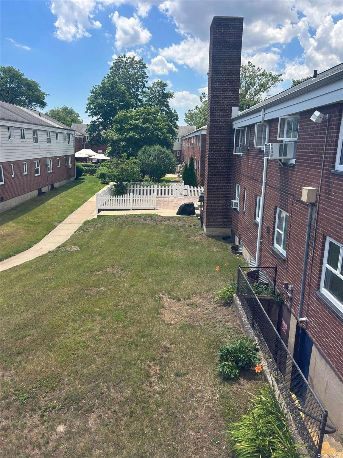 227-10 Hillside Avenue 47 Property Photo 24