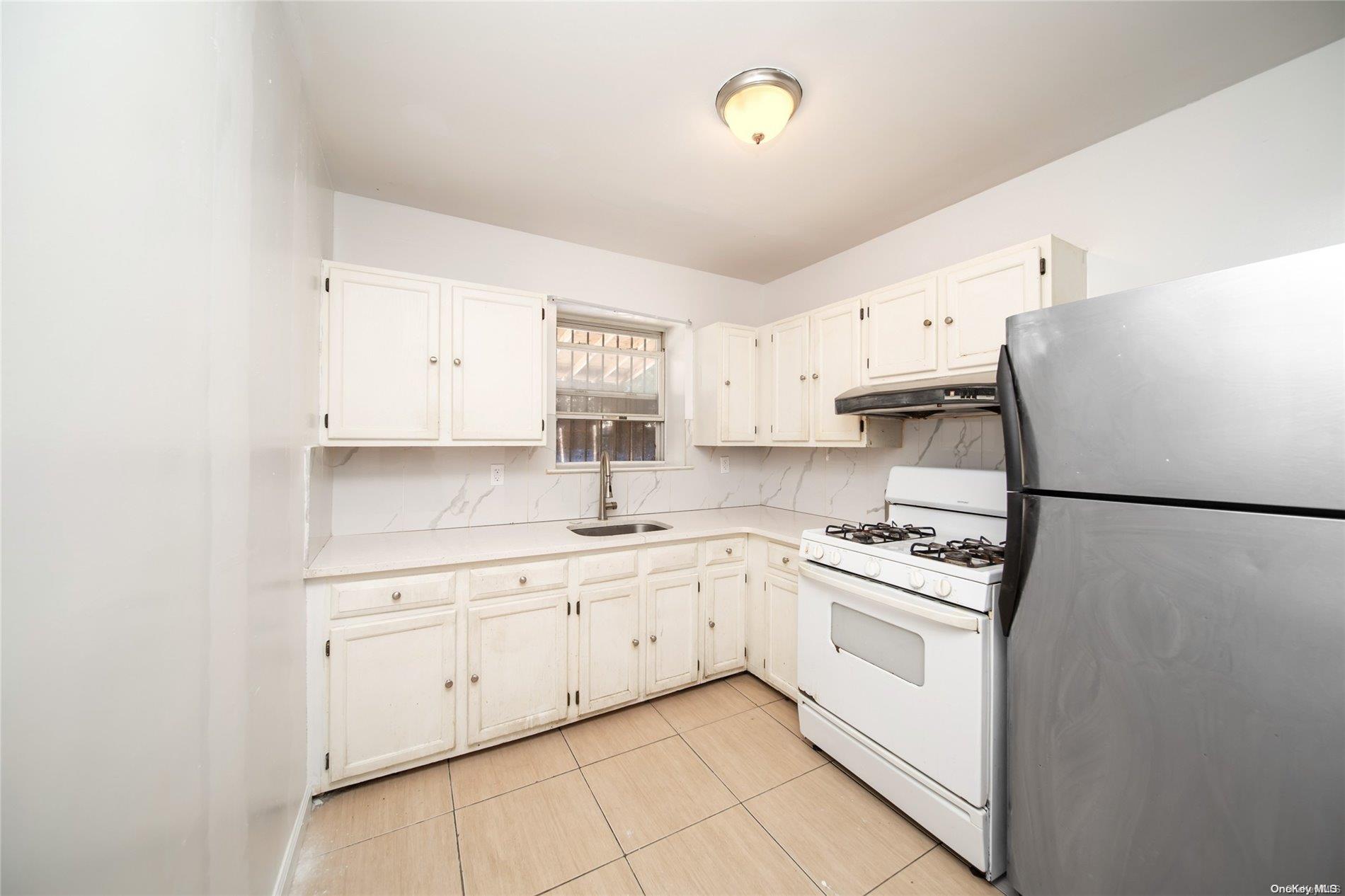 32-45 105th Street Property Photo 15