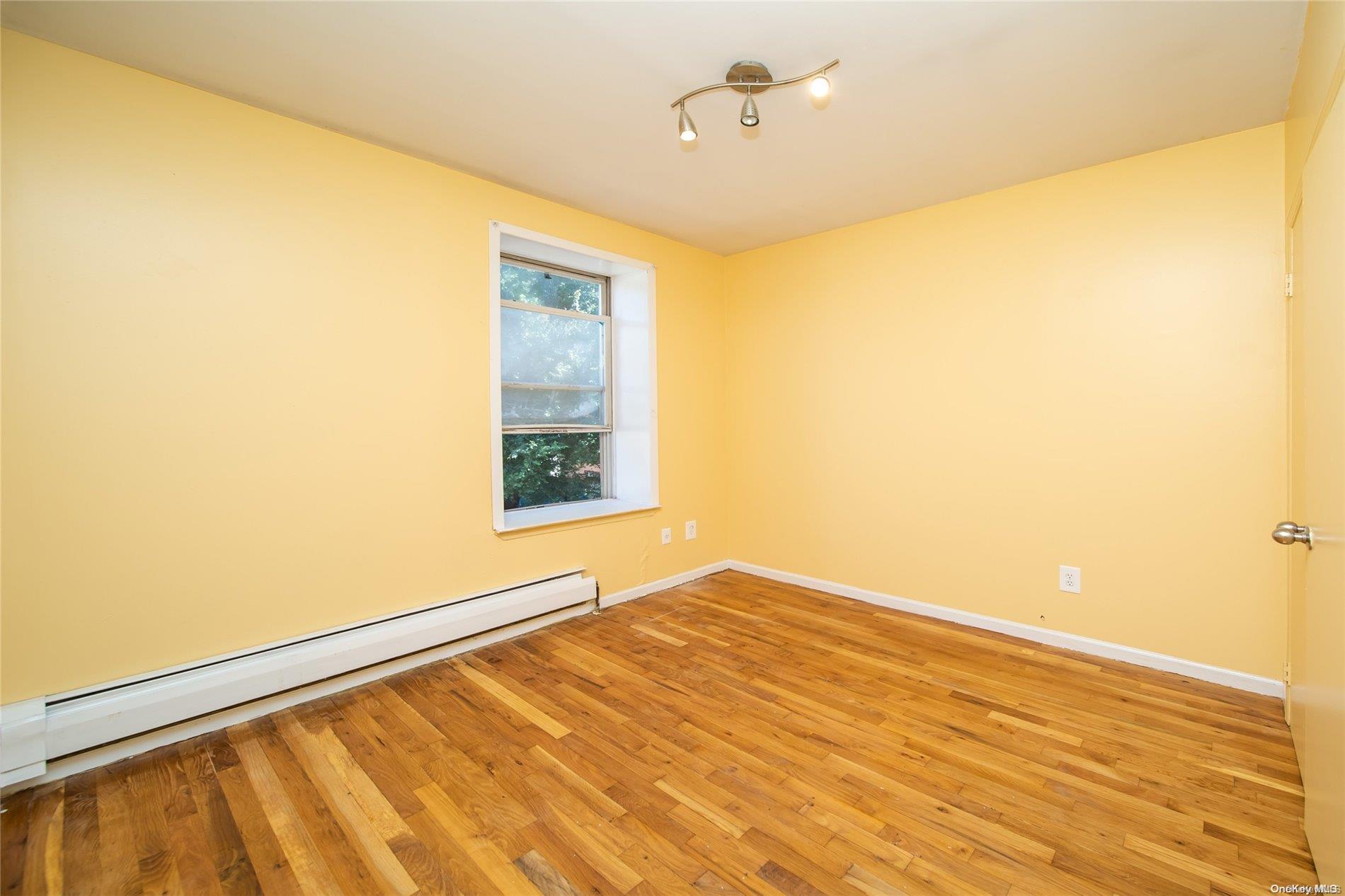 32-45 105th Street Property Photo 28