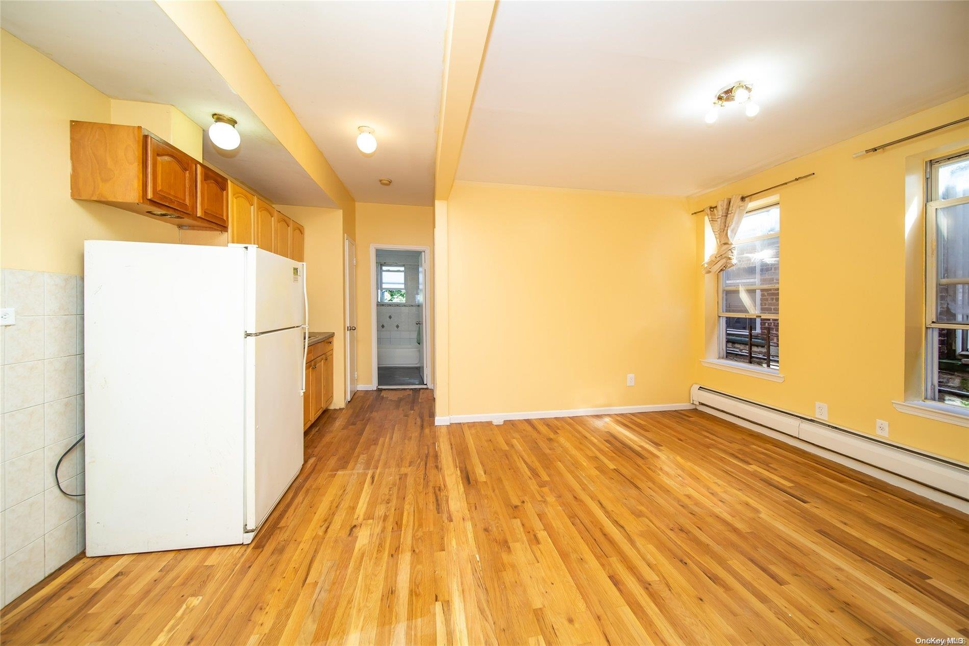 32-45 105th Street Property Photo 36