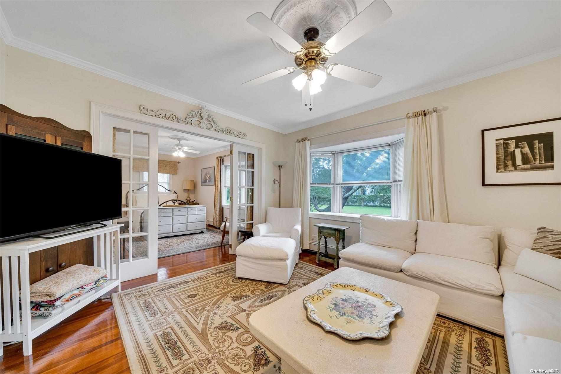 57 Seatuck Avenue Property Photo 10