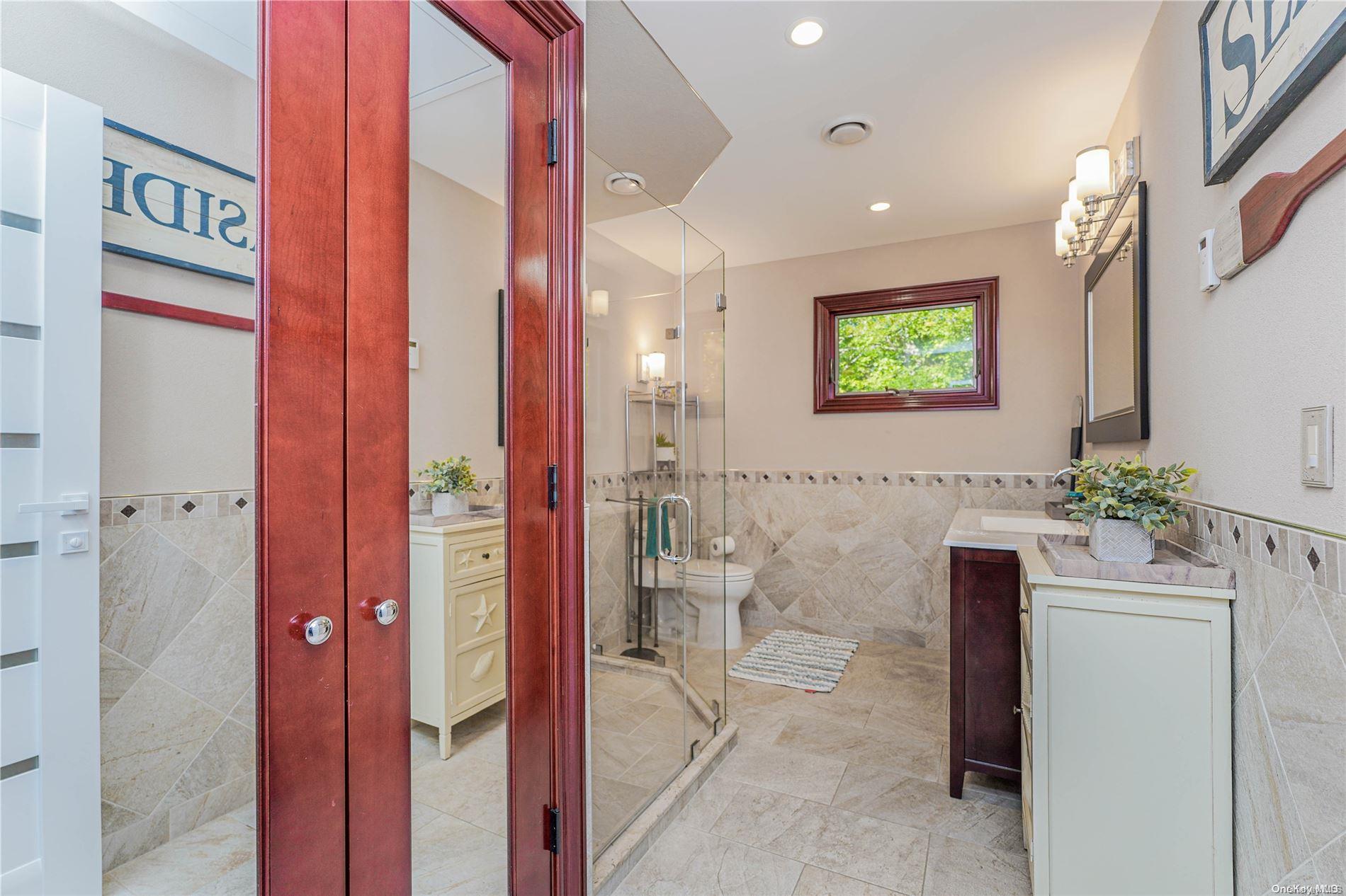 181 Androvette Avenue Property Photo 24