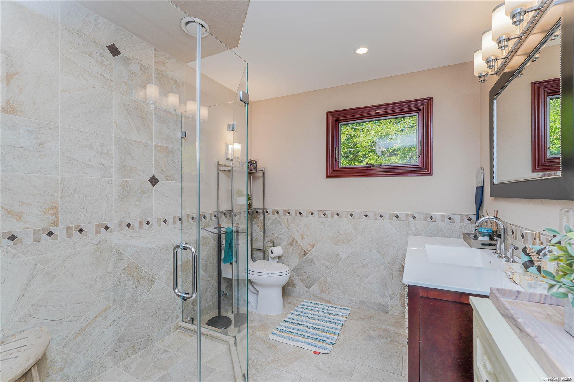 181 Androvette Avenue Property Photo 25