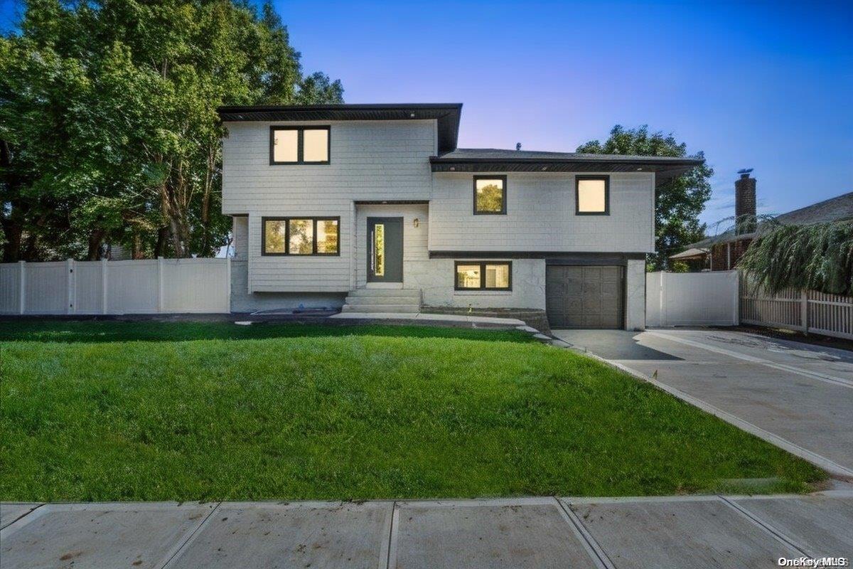 402 N Queens Avenue Property Photo 2