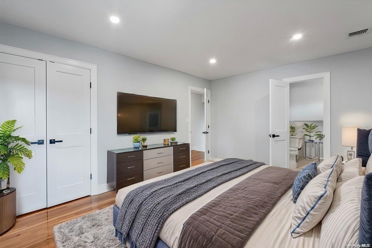 402 N Queens Avenue Property Photo 13