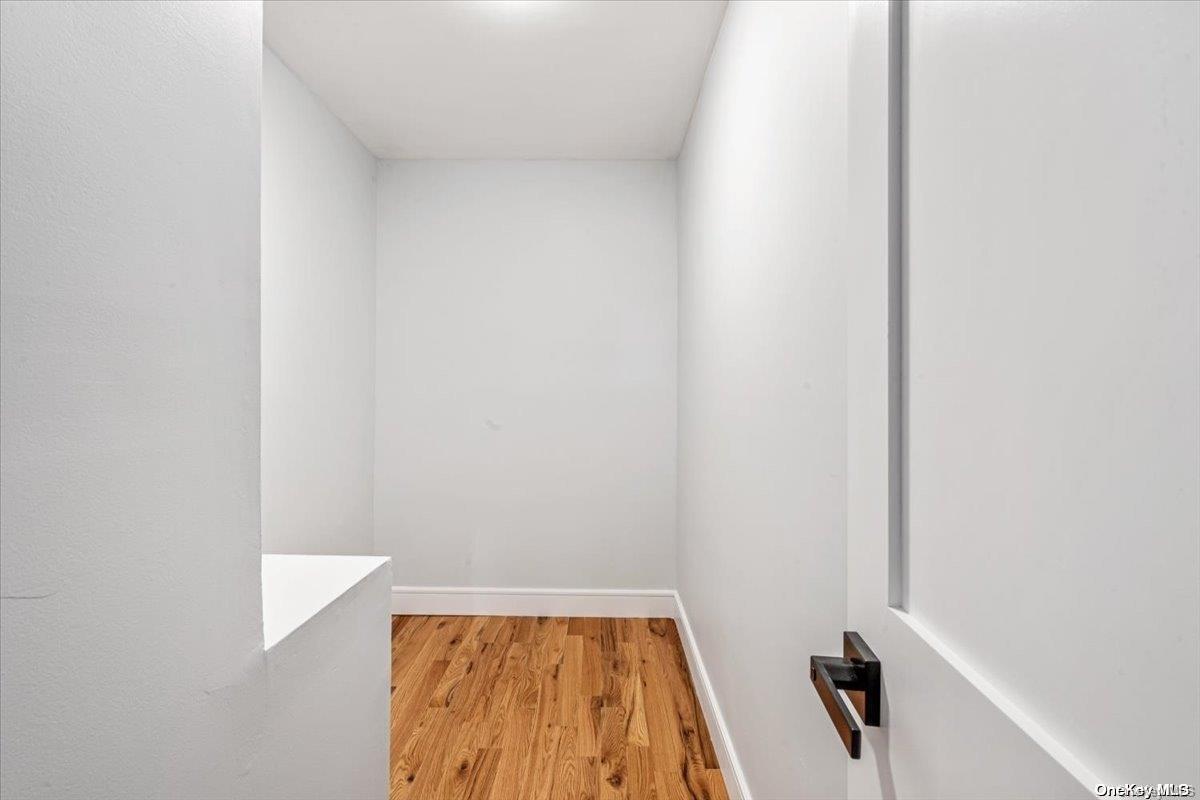 402 N Queens Avenue Property Photo 24