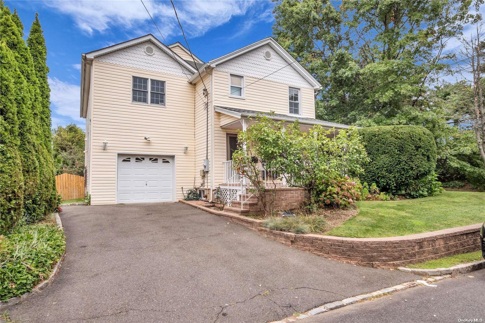 35 Henderson Avenue Property Photo 5