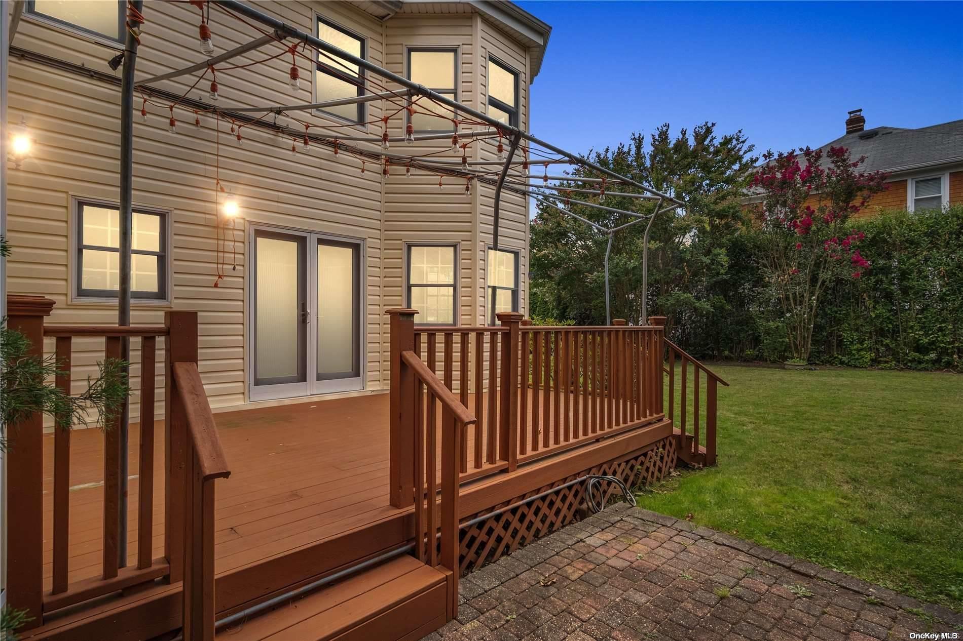 35 Henderson Avenue Property Photo 6