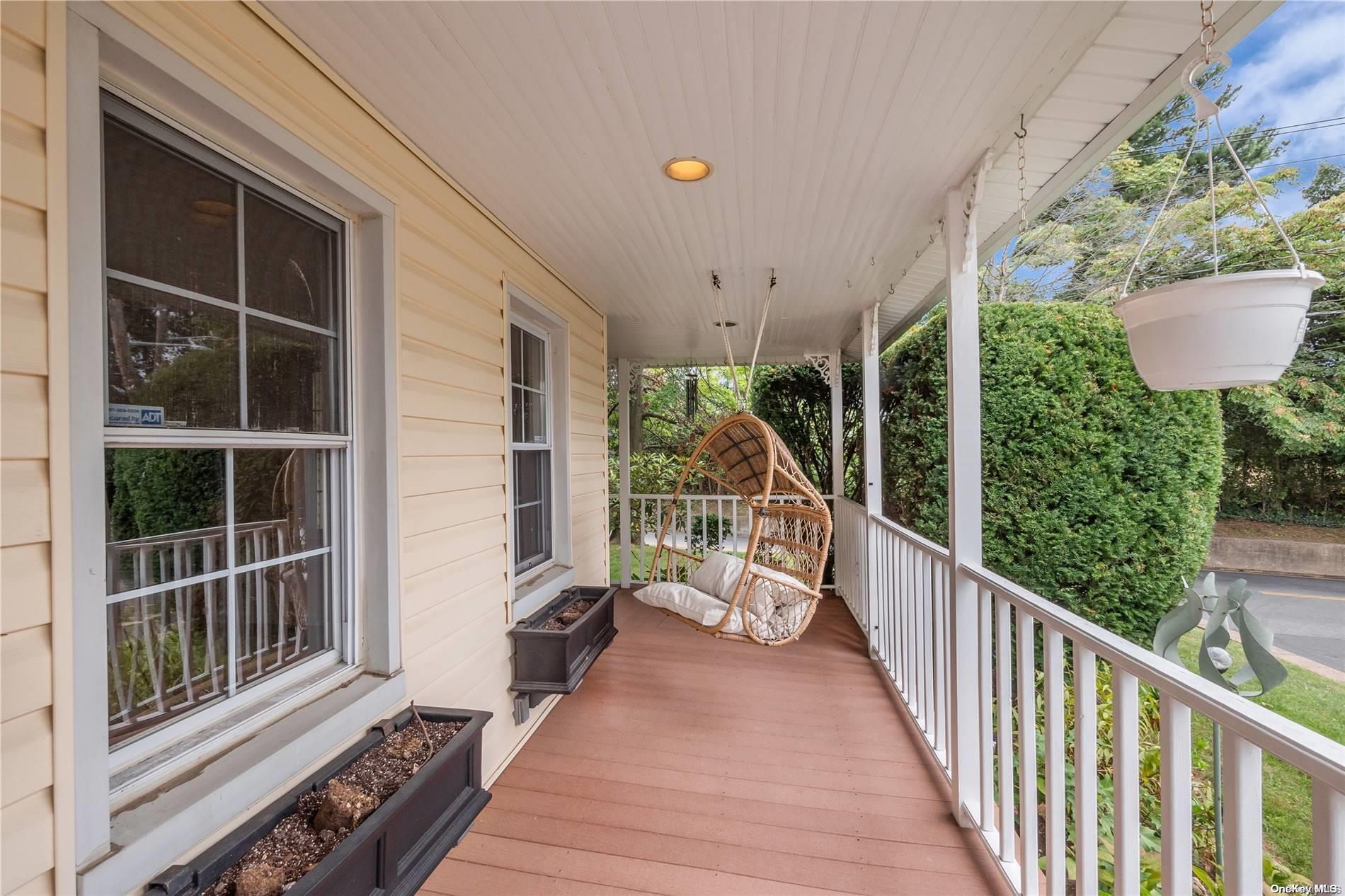 35 Henderson Avenue Property Photo 7