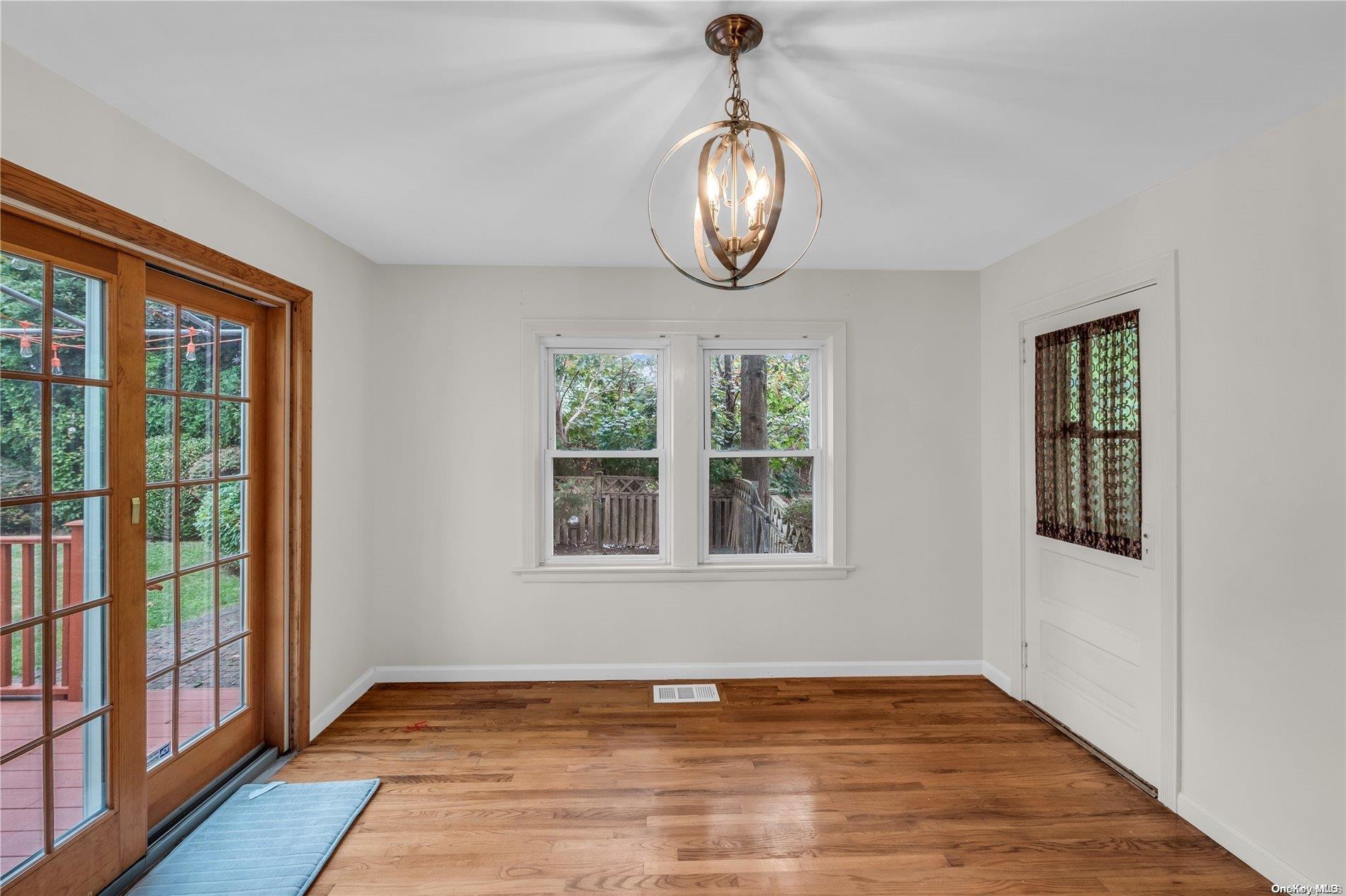 35 Henderson Avenue Property Photo 21