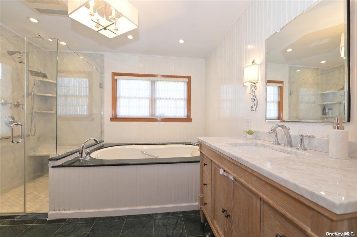 35 Henderson Avenue Property Photo 25