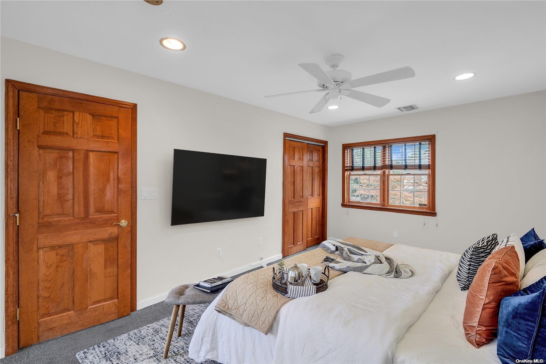 35 Henderson Avenue Property Photo 30