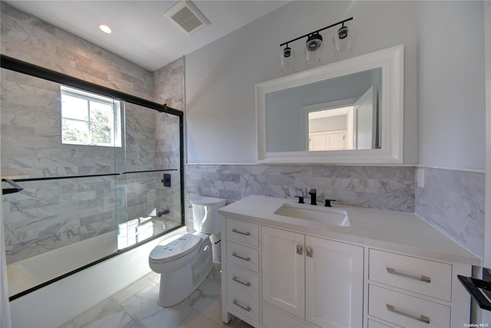 6 Crystal Mews Lane Property Photo 13
