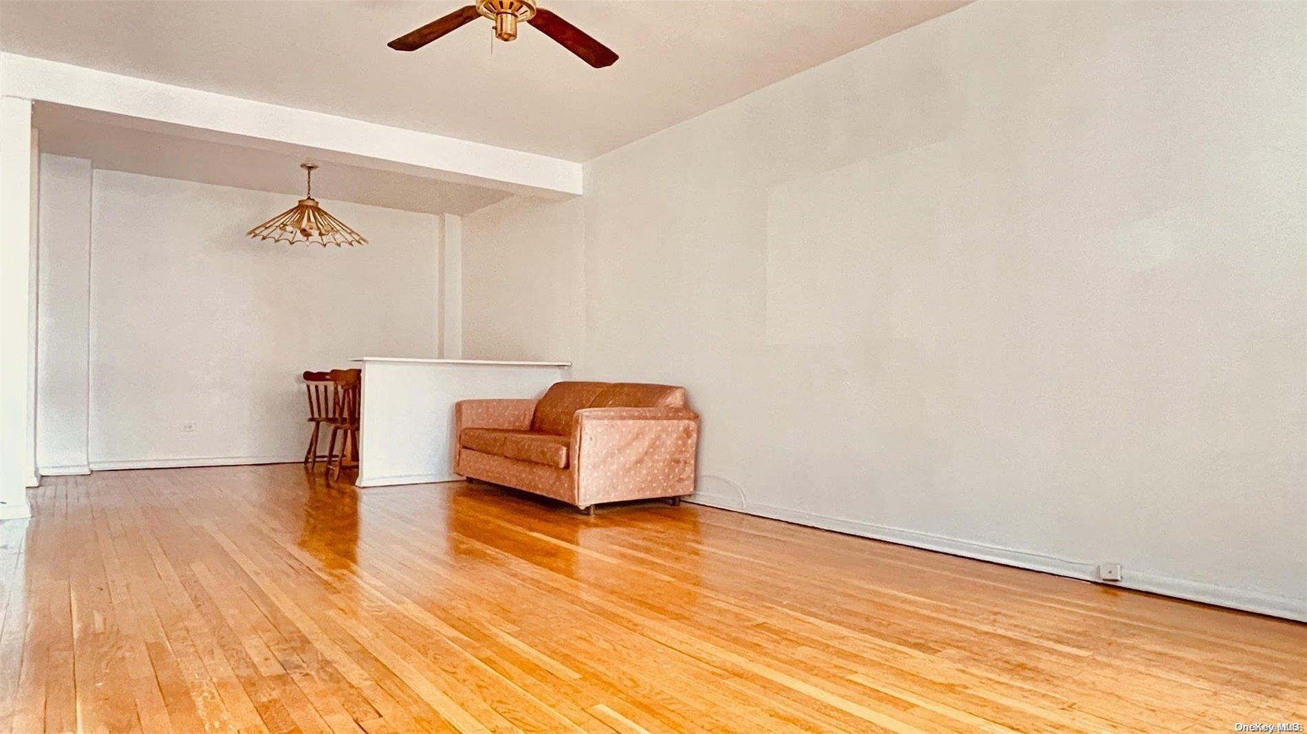 142-05 Roosevelt Avenue 521 Property Photo 4