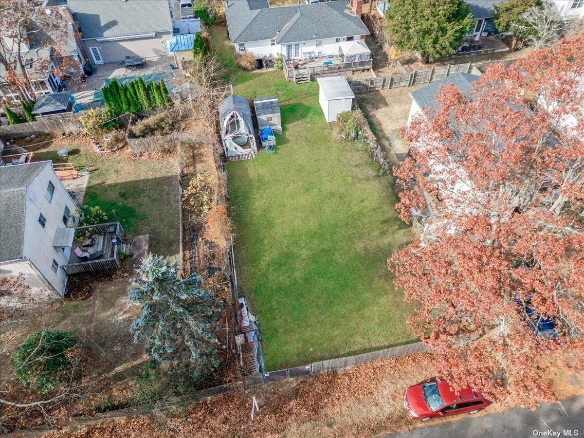 Maplewood Drive Property Photo 3