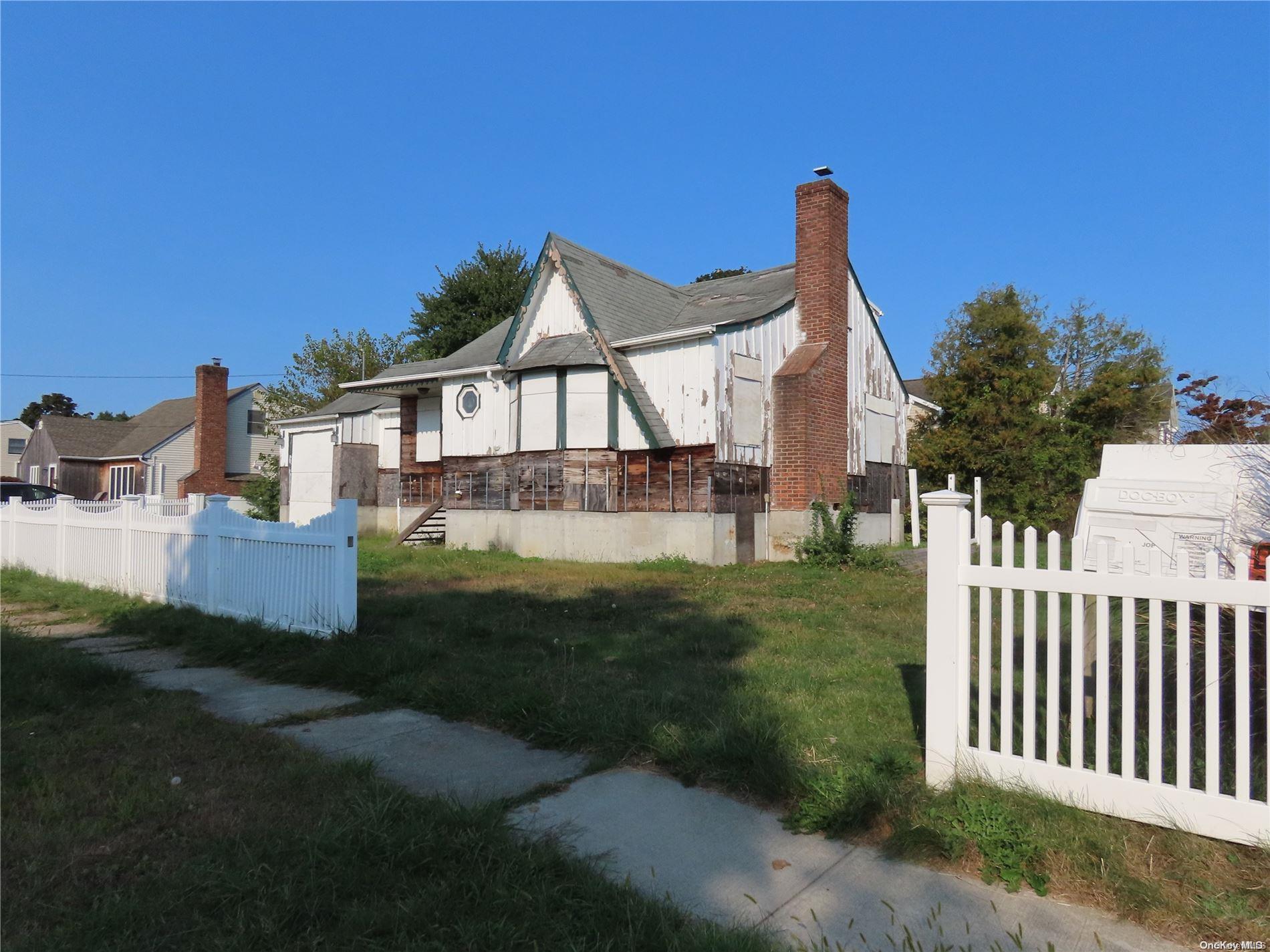 44 Buchanan Avenue Property Photo 2