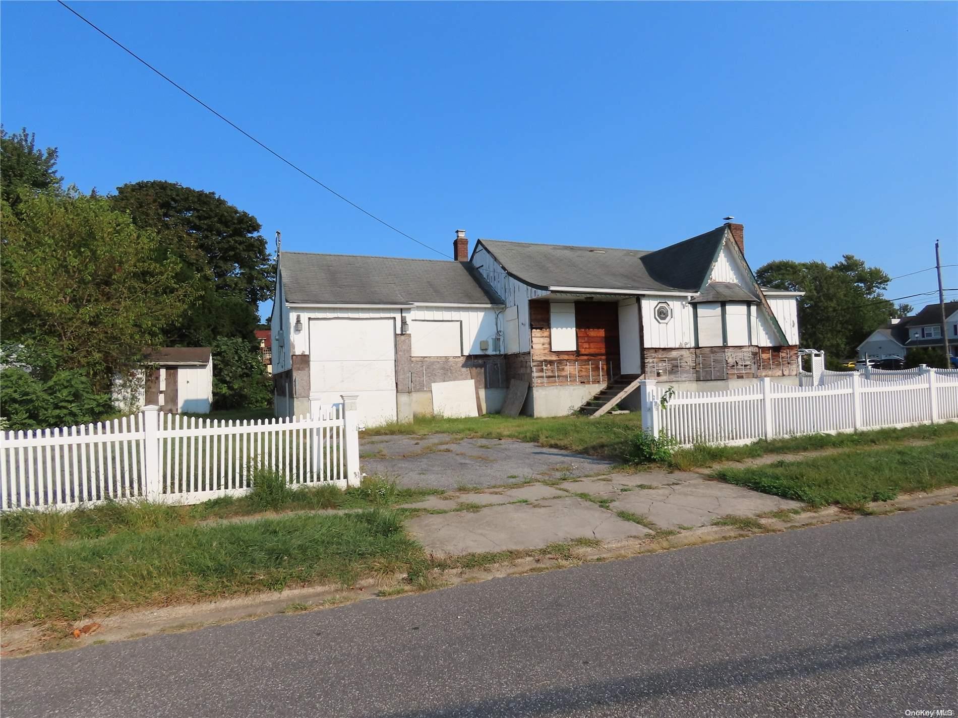 44 Buchanan Avenue Property Photo 3
