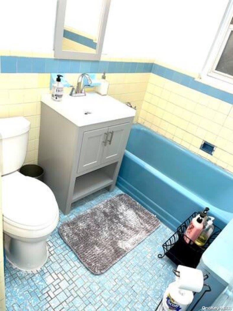97-17 31st Avenue Property Photo 10