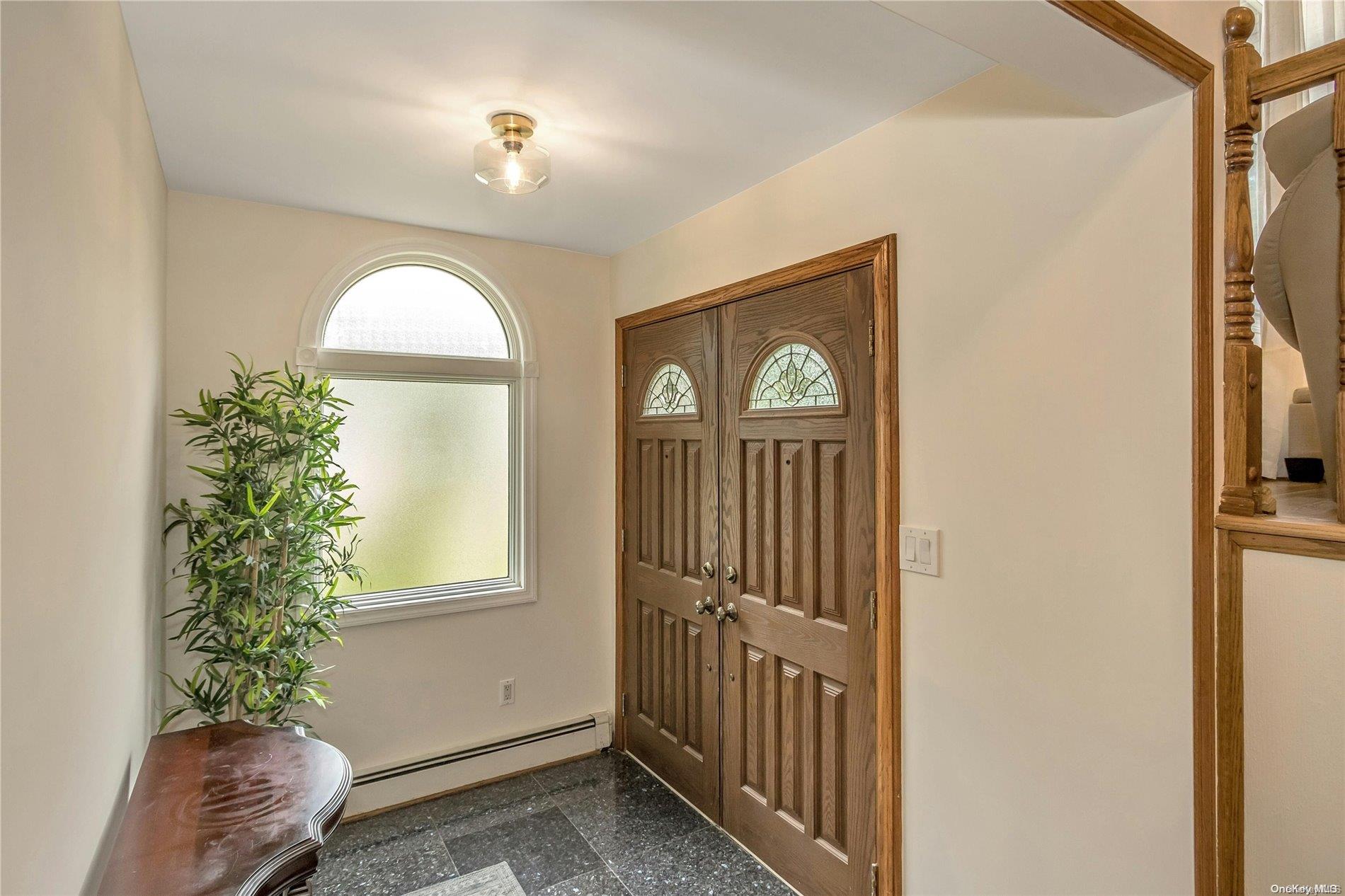 208 Woodbury Road Property Photo 6
