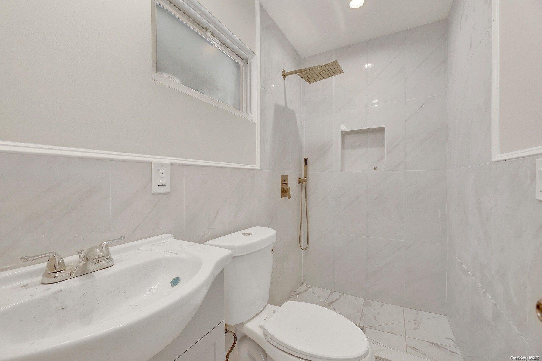 108-05 221st Street Property Photo 5