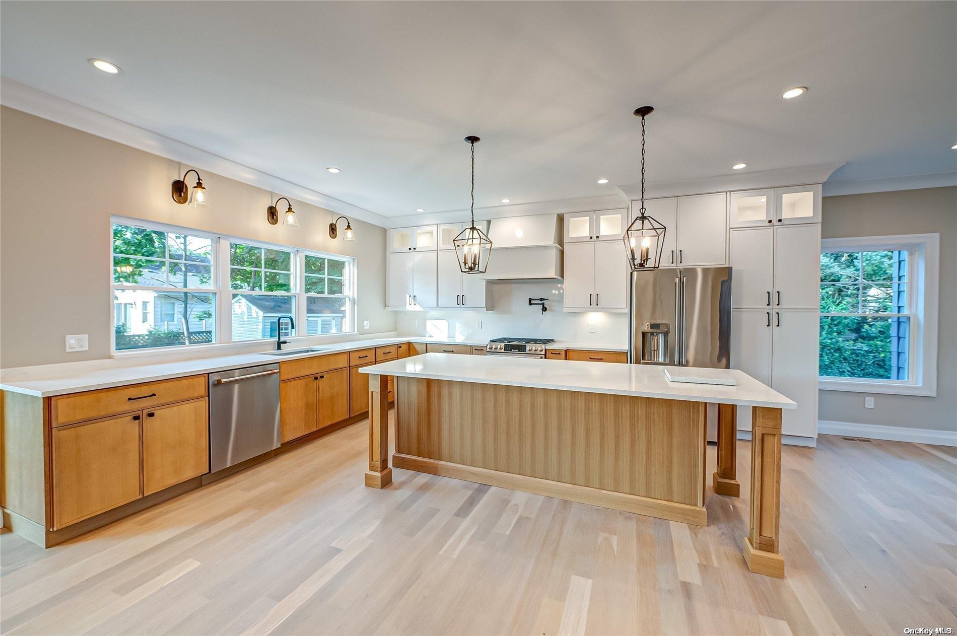 100 Root Avenue Property Photo 8
