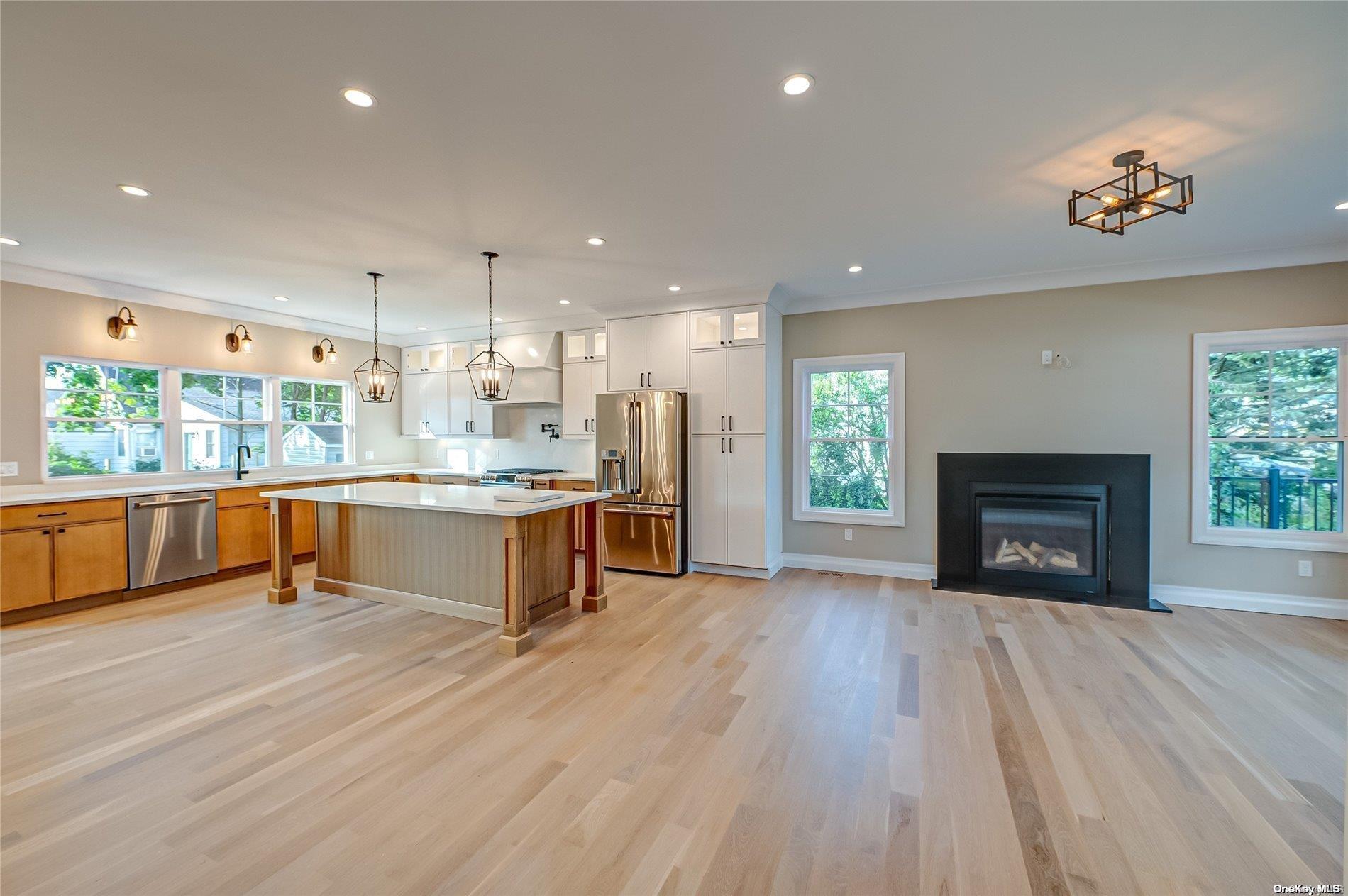 100 Root Avenue Property Photo 10