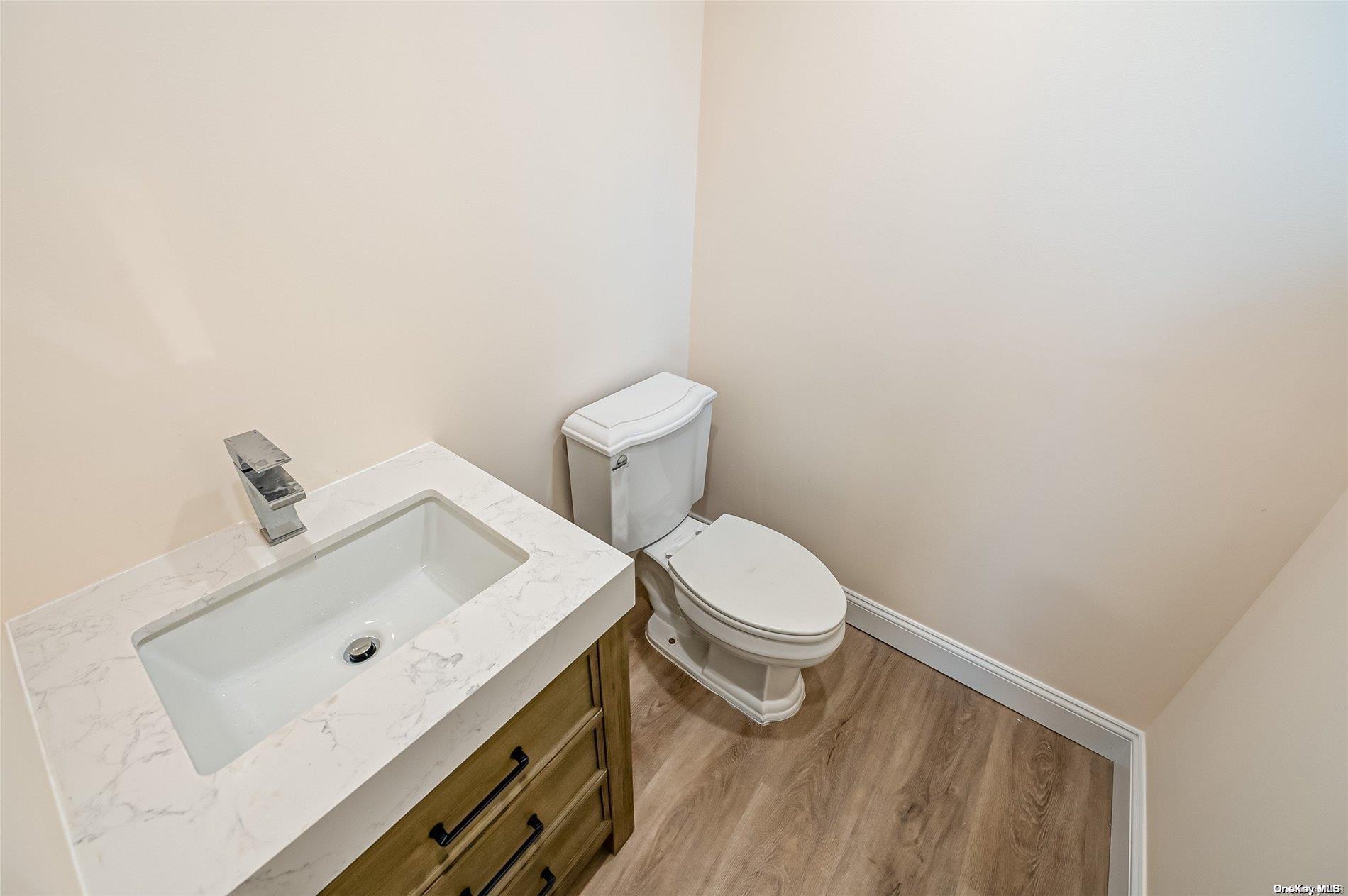 100 Root Avenue Property Photo 29
