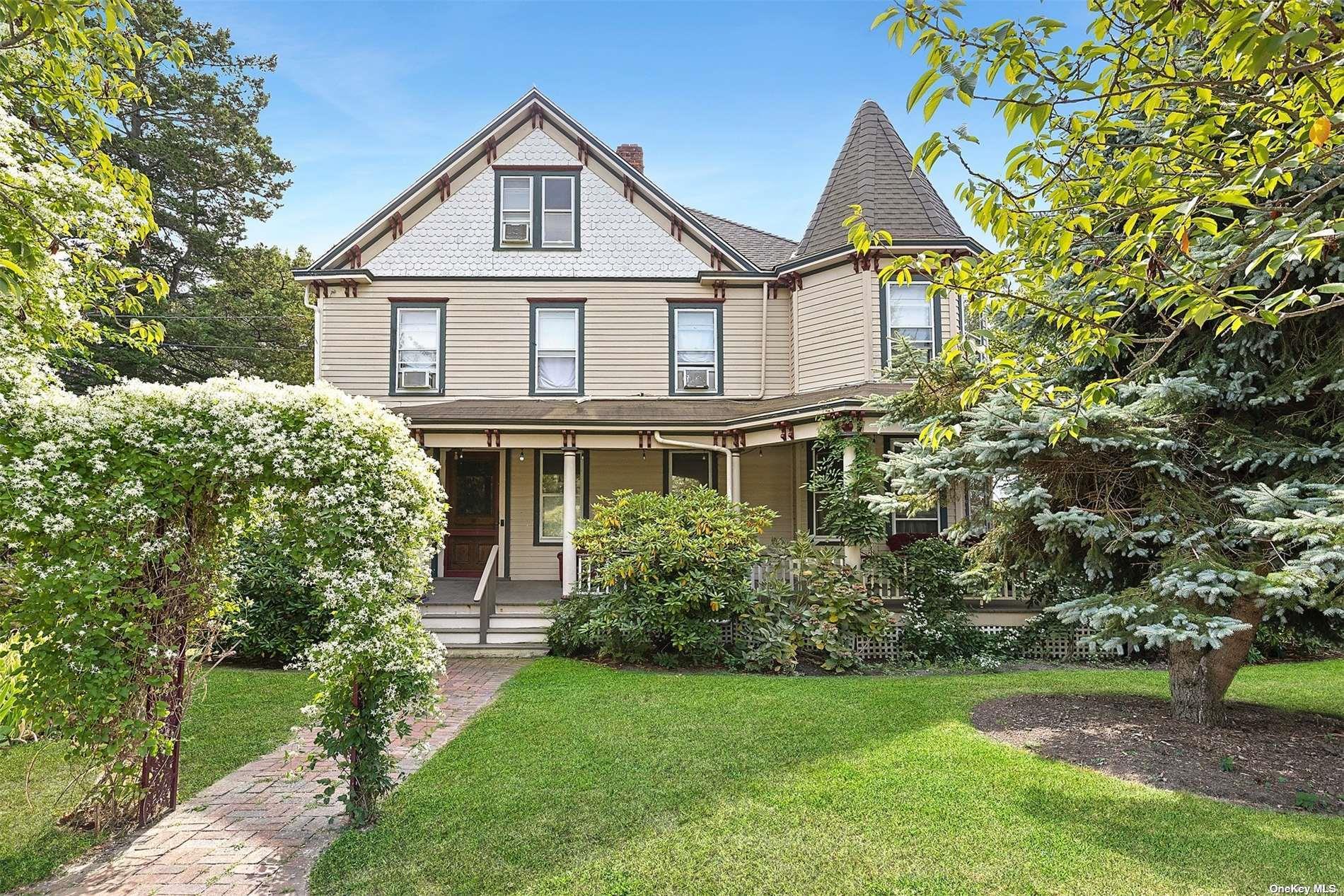 151 Bay Avenue Property Photo 1