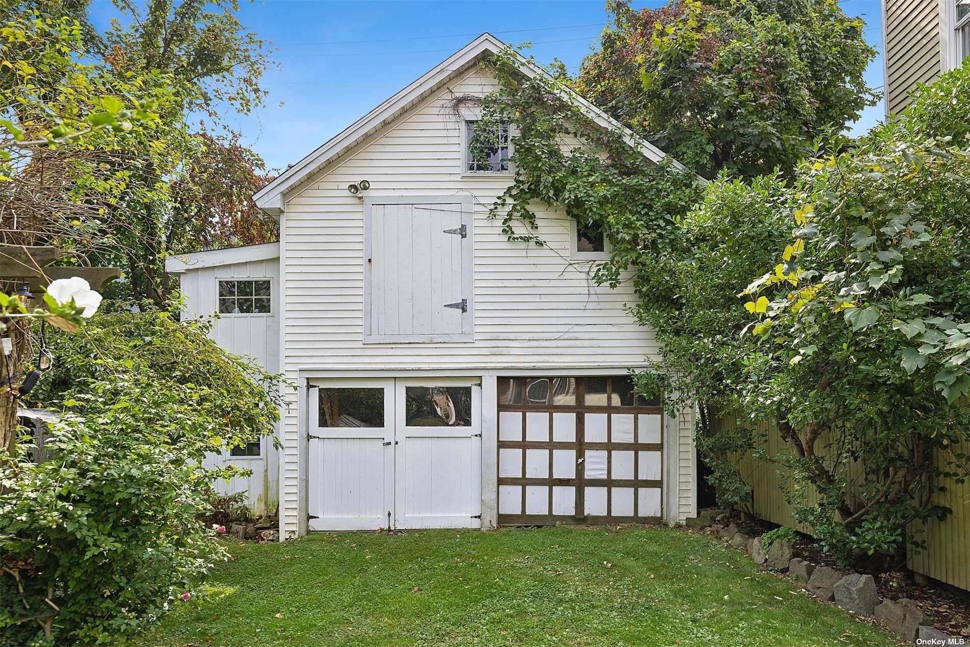 151 Bay Avenue Property Photo 3