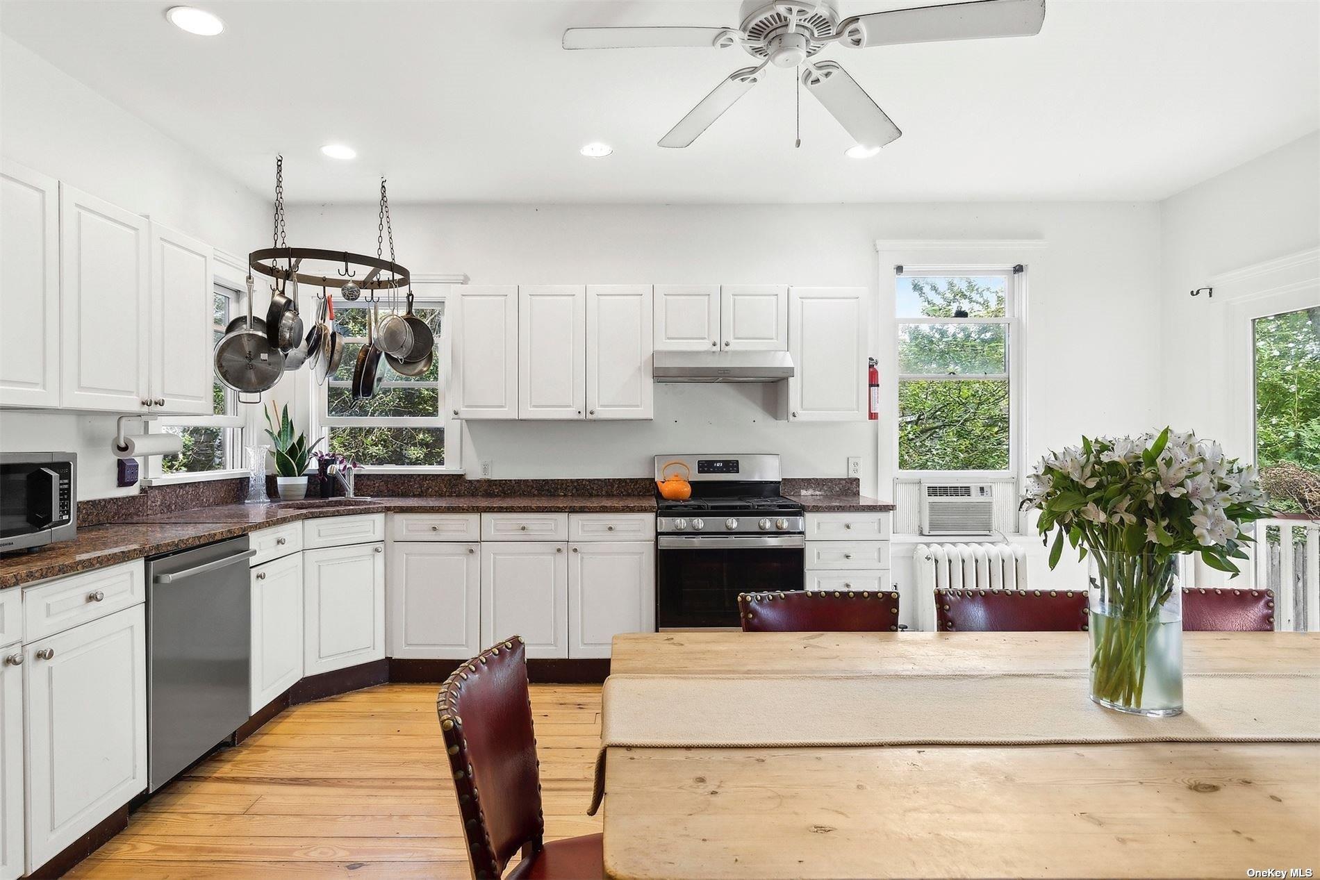 151 Bay Avenue Property Photo 4