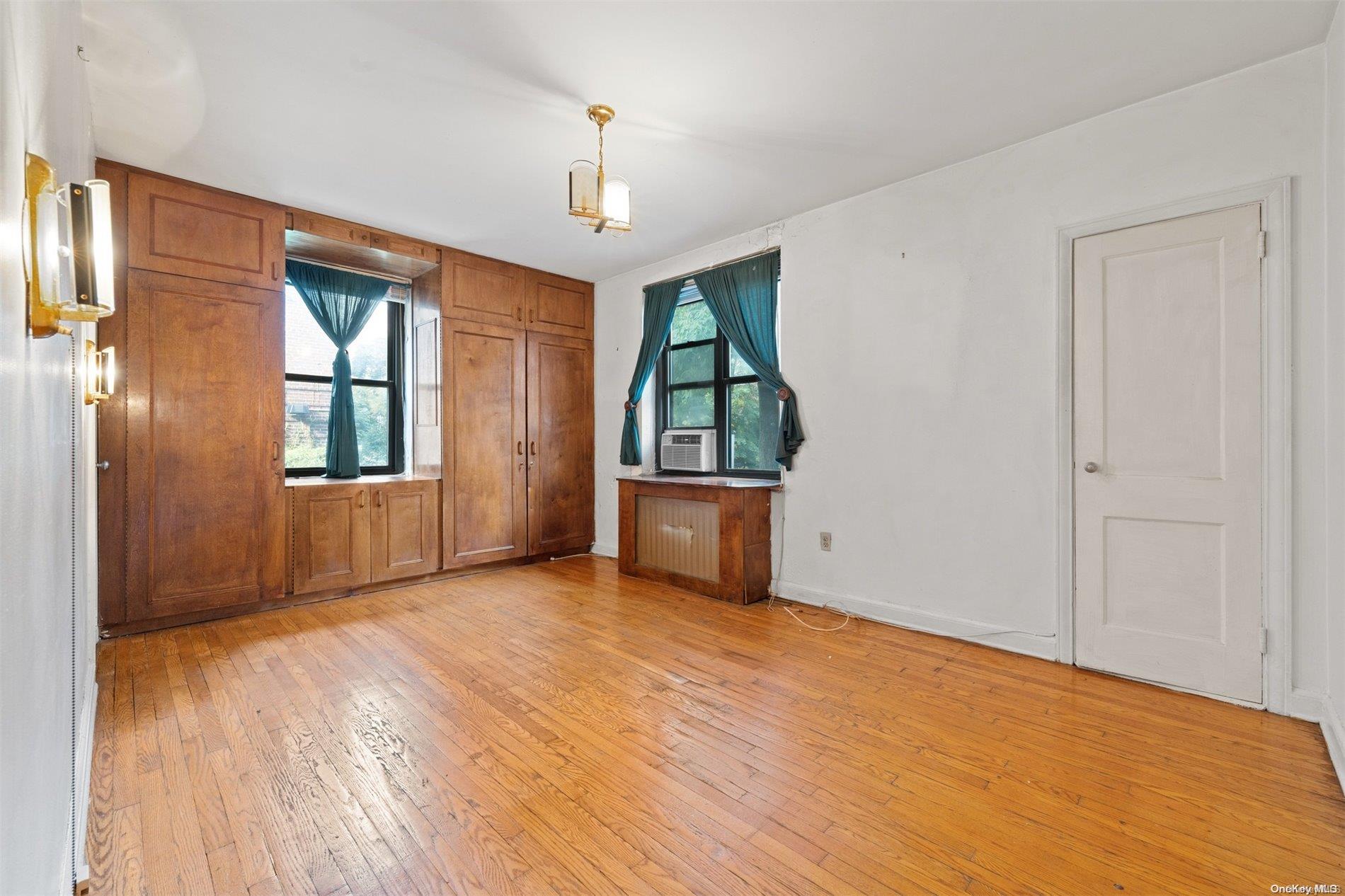 34-40 79th Street 1e Property Photo 11