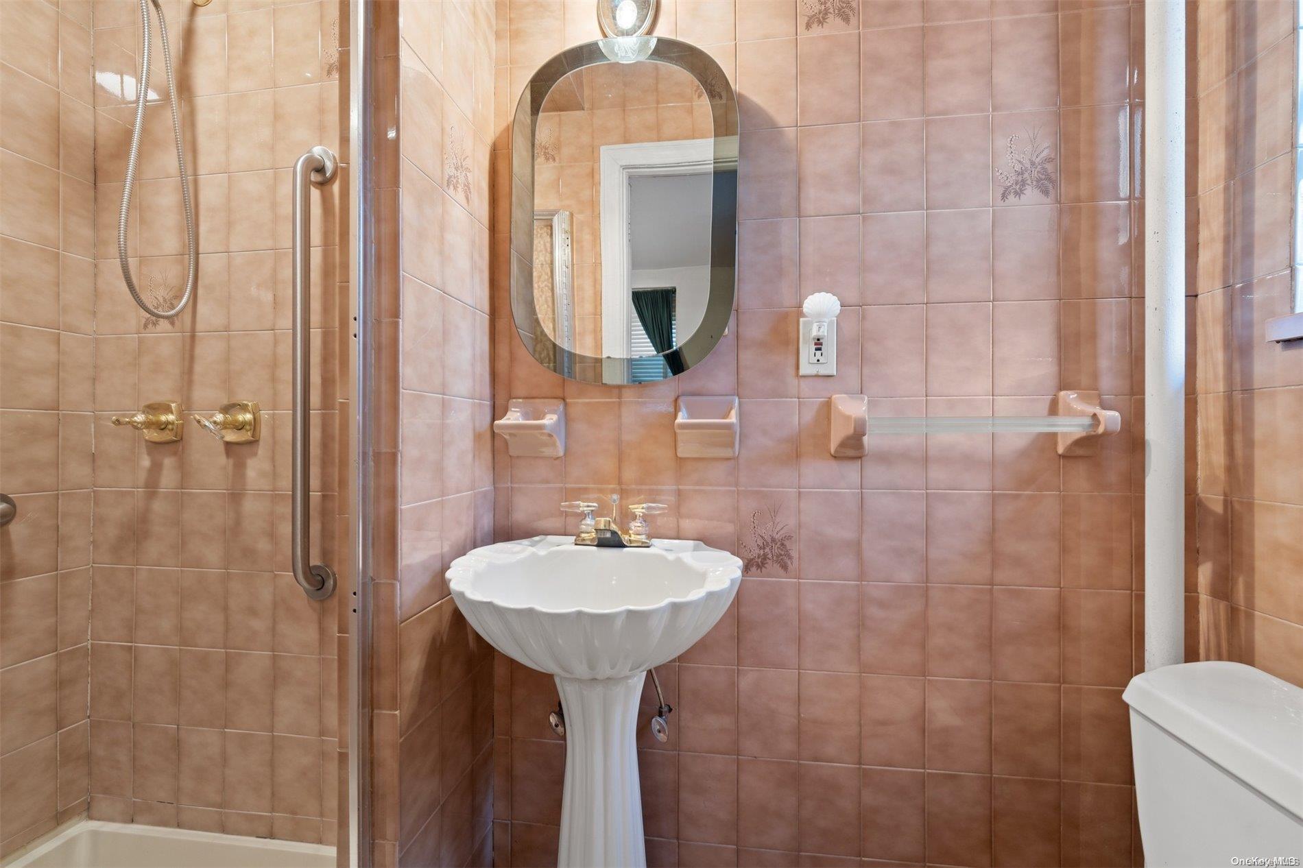 34-40 79th Street 1e Property Photo 12
