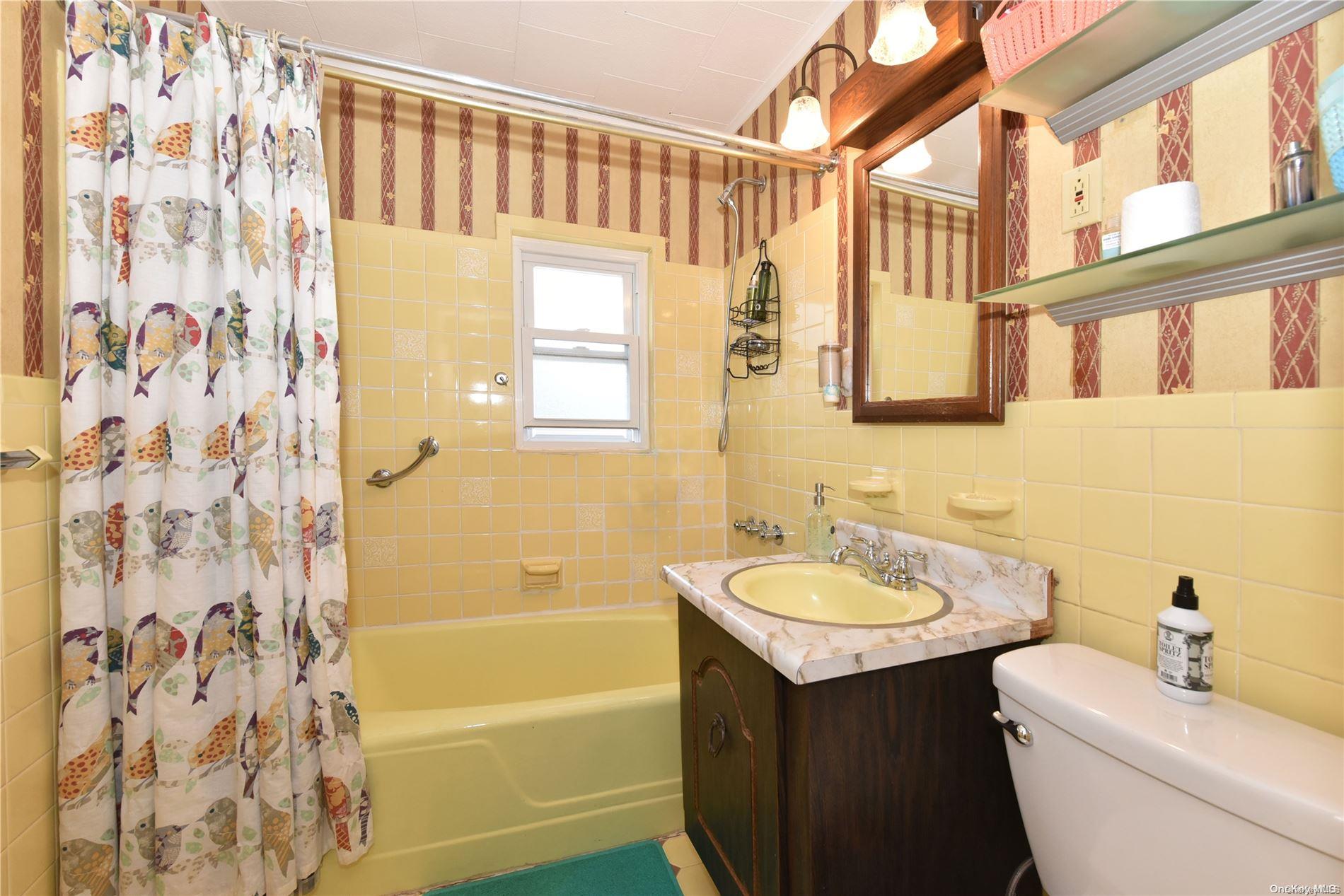 104-49 92nd Avenue Property Photo 14