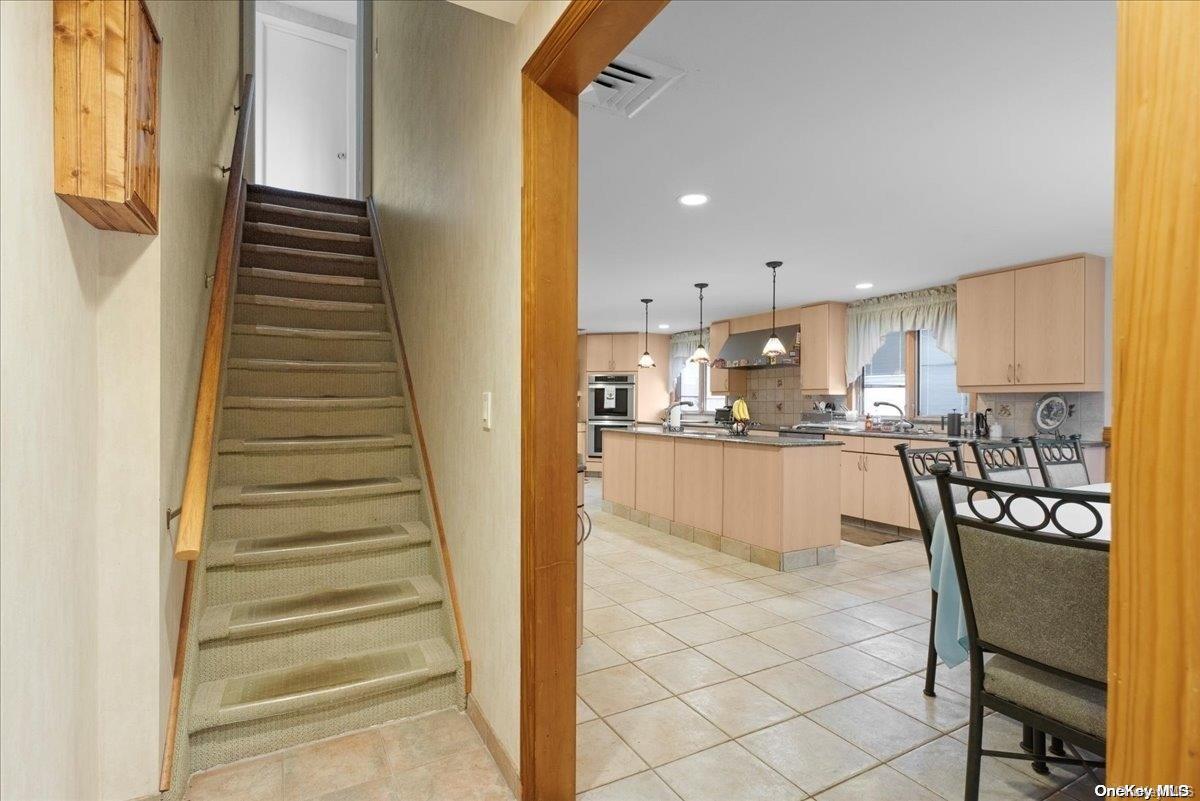 946 Stewart Avenue Property Photo 16