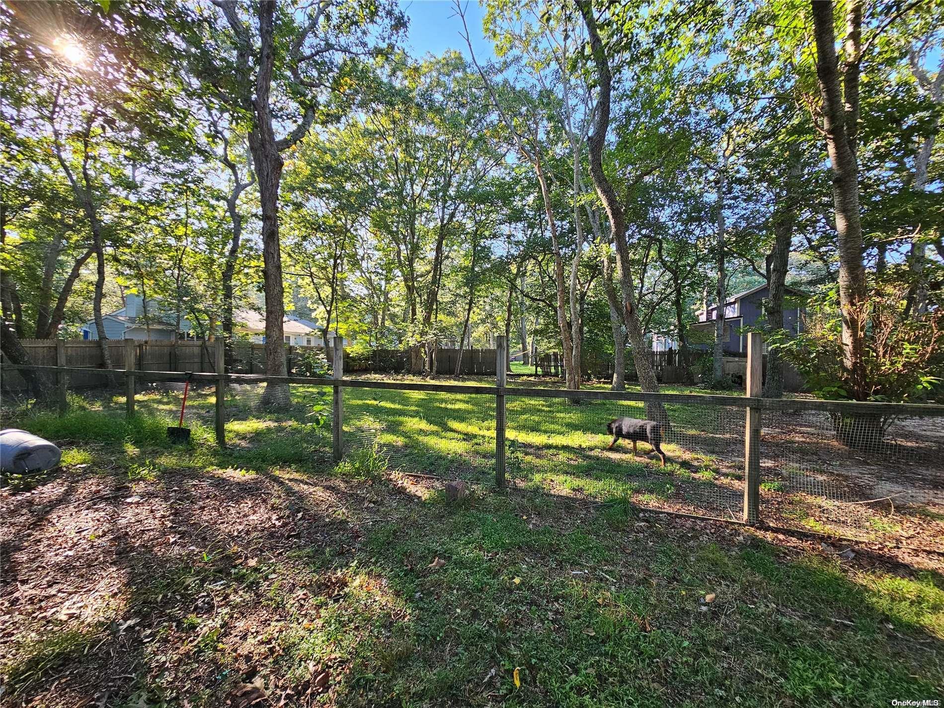 211 Accabonac Road Property Photo 6