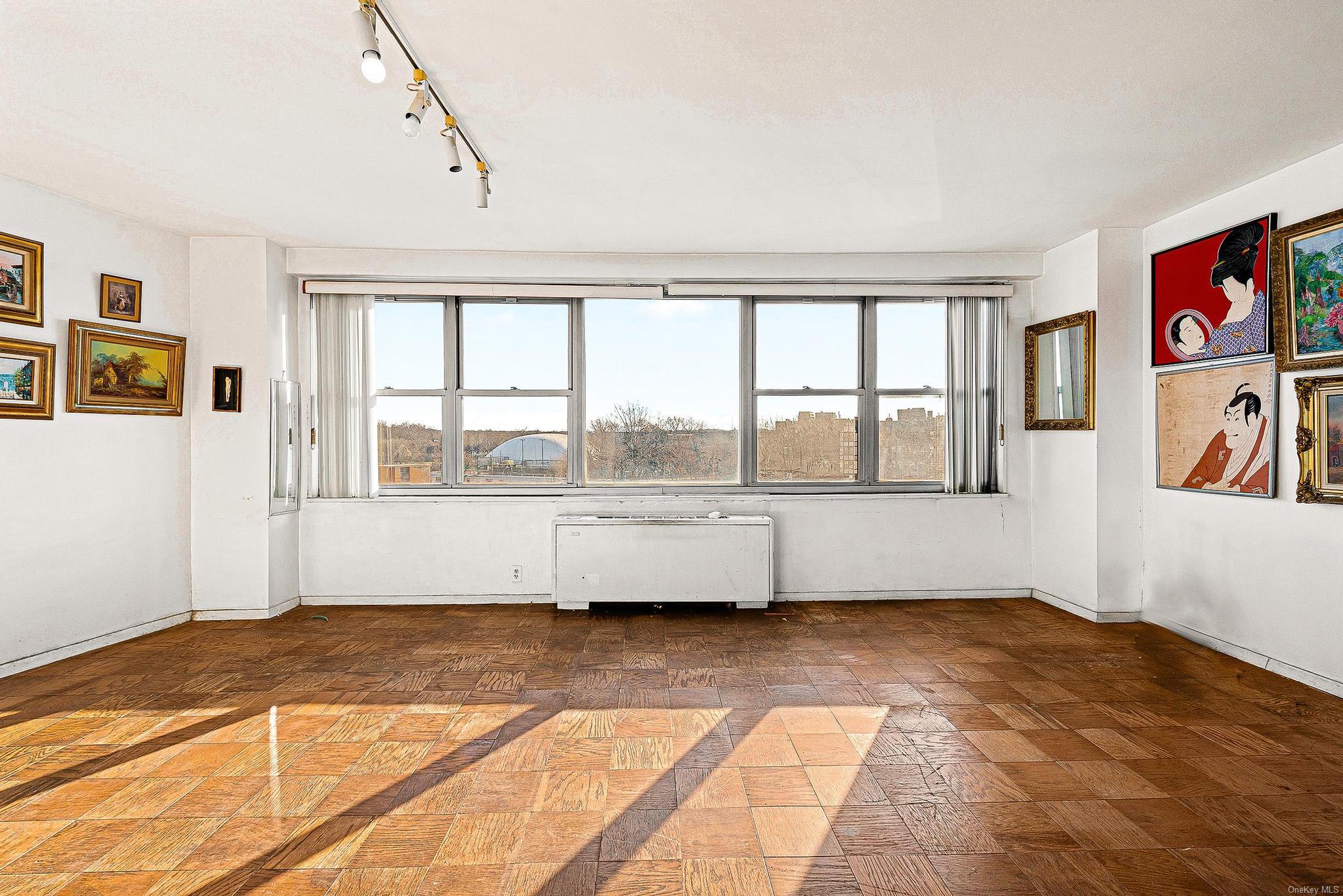 70-25 Yellowstone Boulevard 7s Property Photo 11